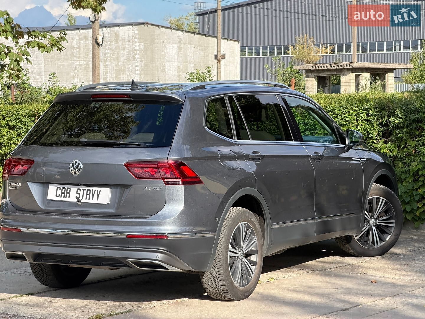 Volkswagen Tiguan 2019 VIN WVGZZZ5NZKM167162 фото оголошення 17 з 62