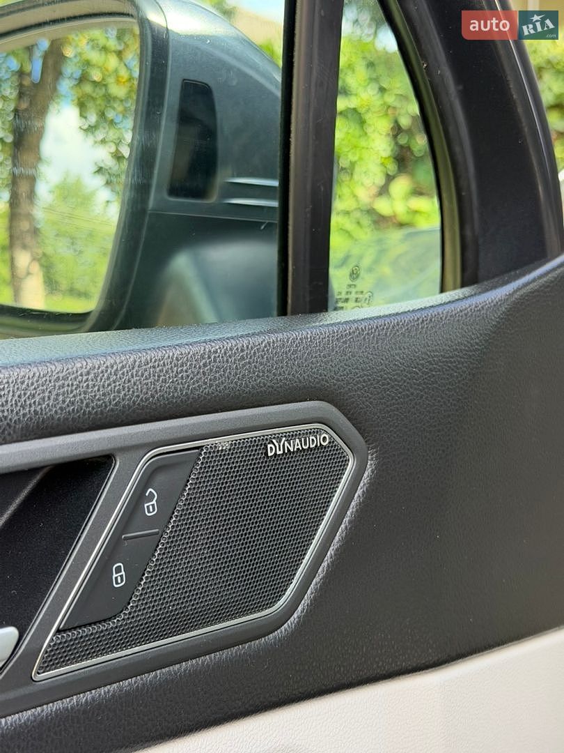 Volkswagen Tiguan 2019 VIN WVGZZZ5NZKM167162 фото оголошення 24 з 62