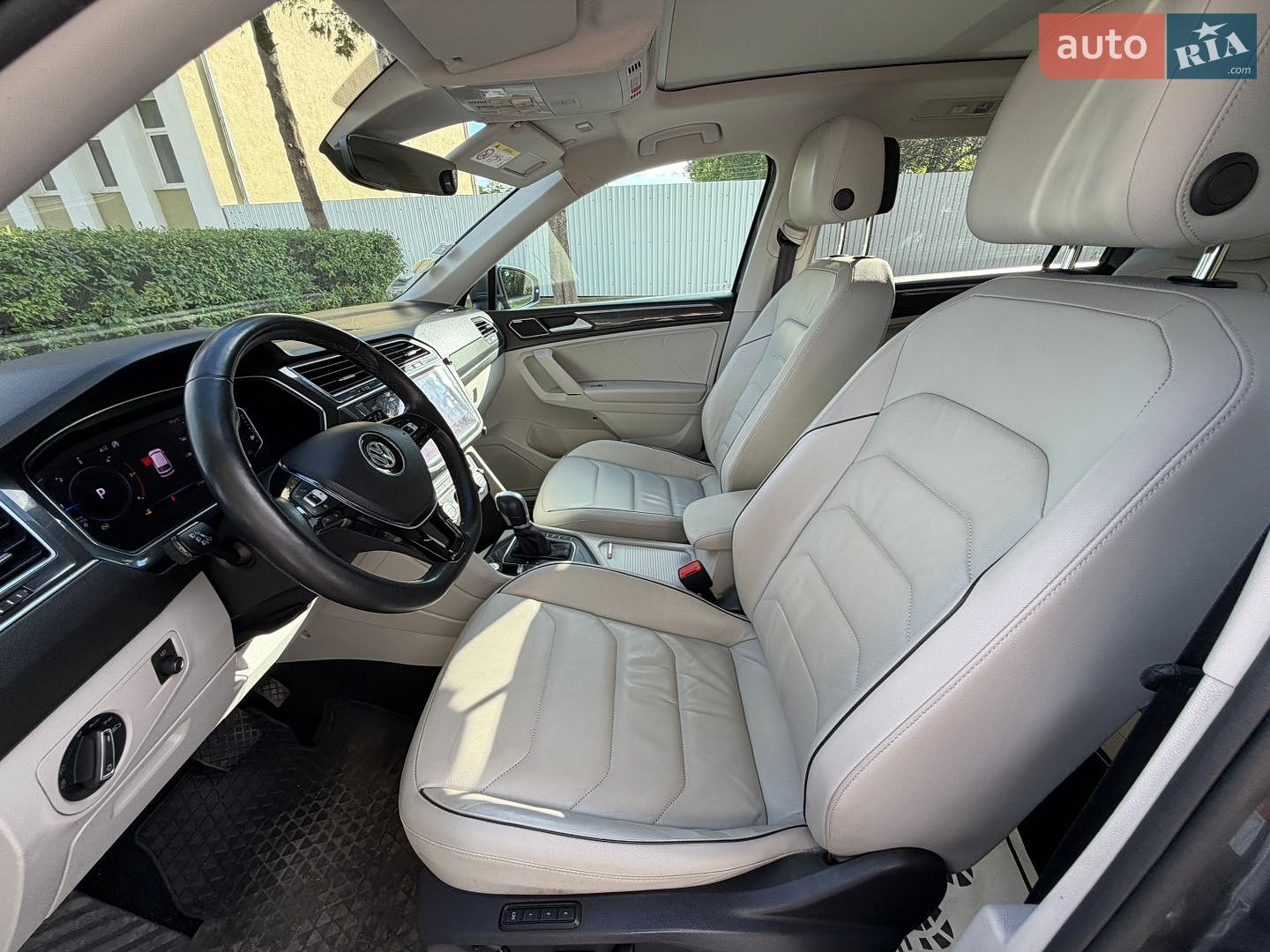 Volkswagen Tiguan 2019 VIN WVGZZZ5NZKM167162 фото оголошення 27 з 62
