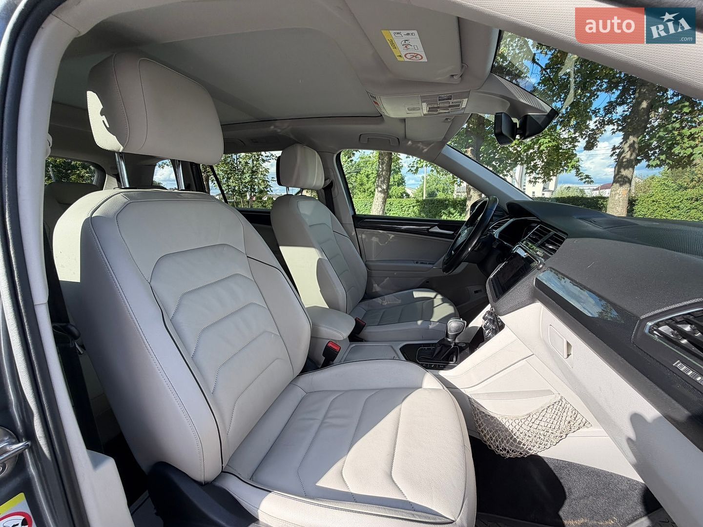 Volkswagen Tiguan 2019 VIN WVGZZZ5NZKM167162 фото оголошення 42 з 62