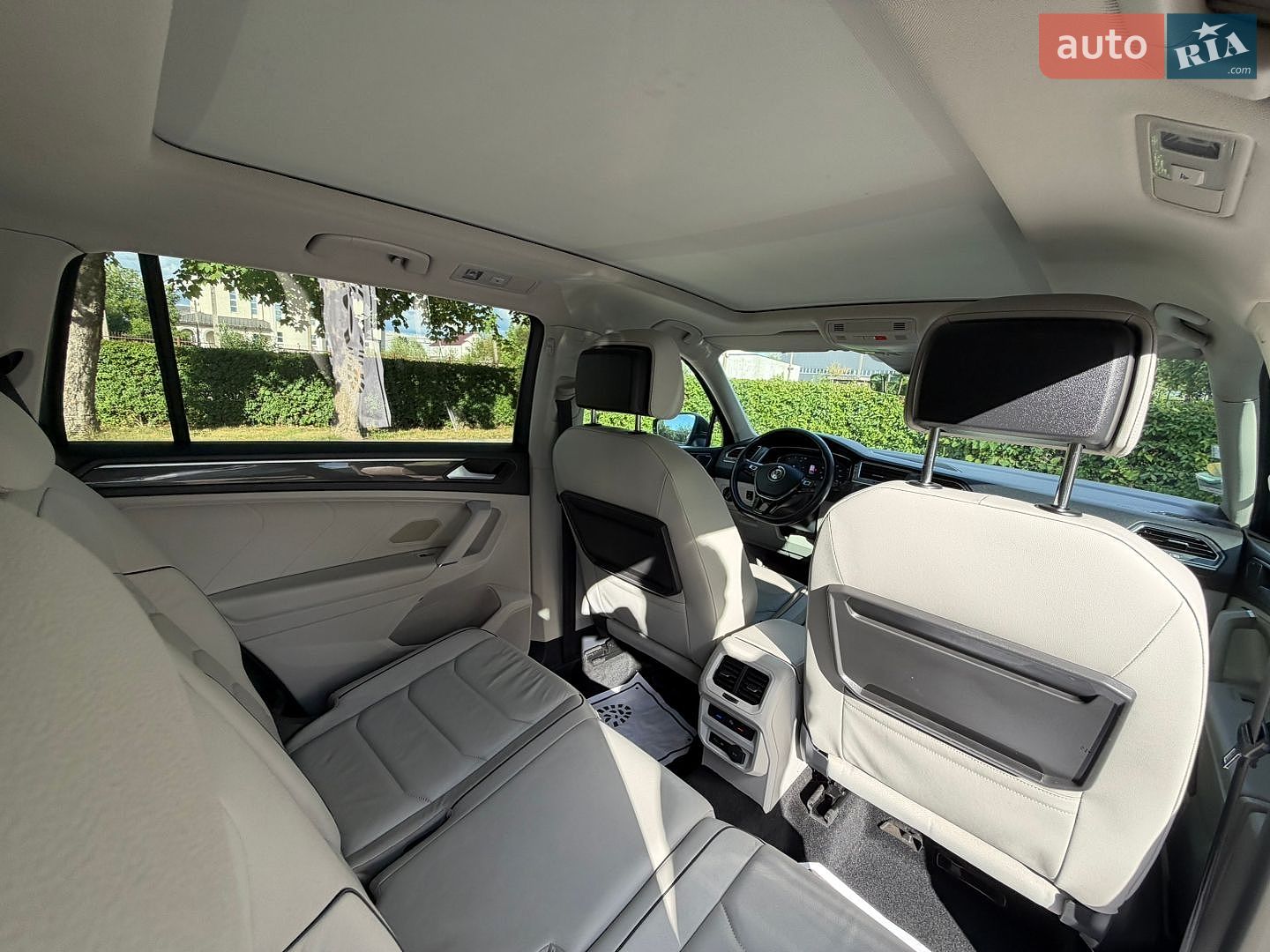 Volkswagen Tiguan 2019 VIN WVGZZZ5NZKM167162 фото оголошення 45 з 62