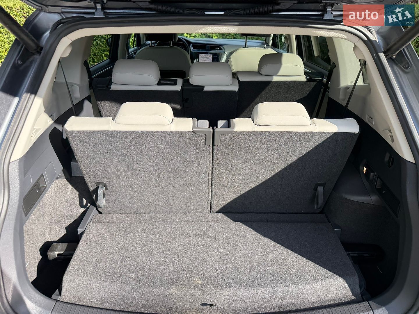 Volkswagen Tiguan 2019 VIN WVGZZZ5NZKM167162 фото оголошення 54 з 62