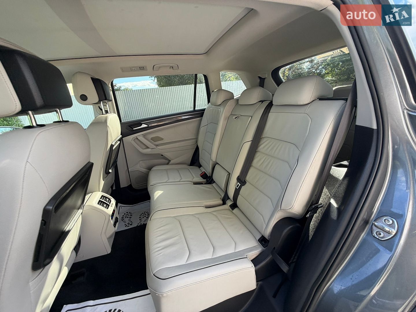 Volkswagen Tiguan 2019 VIN WVGZZZ5NZKM167162 фото оголошення 58 з 62