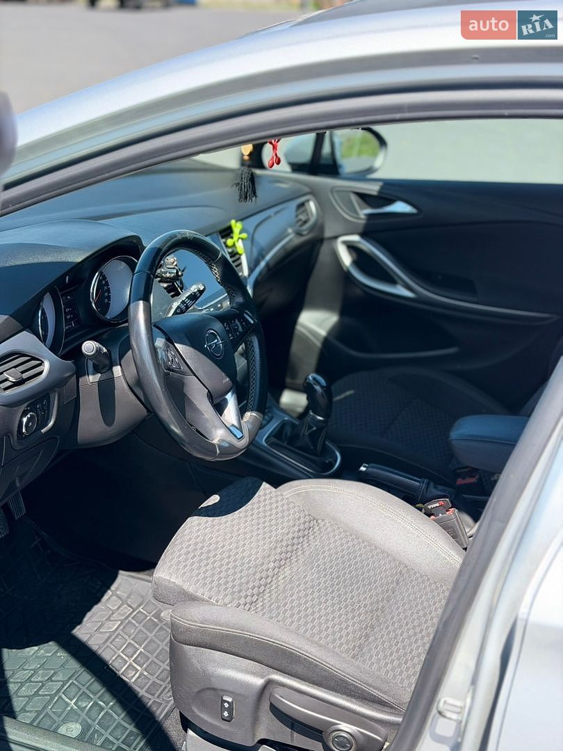 Opel Astra 2017 VIN W0VBD8EK7J8015187 фото оголошення 10 з 12