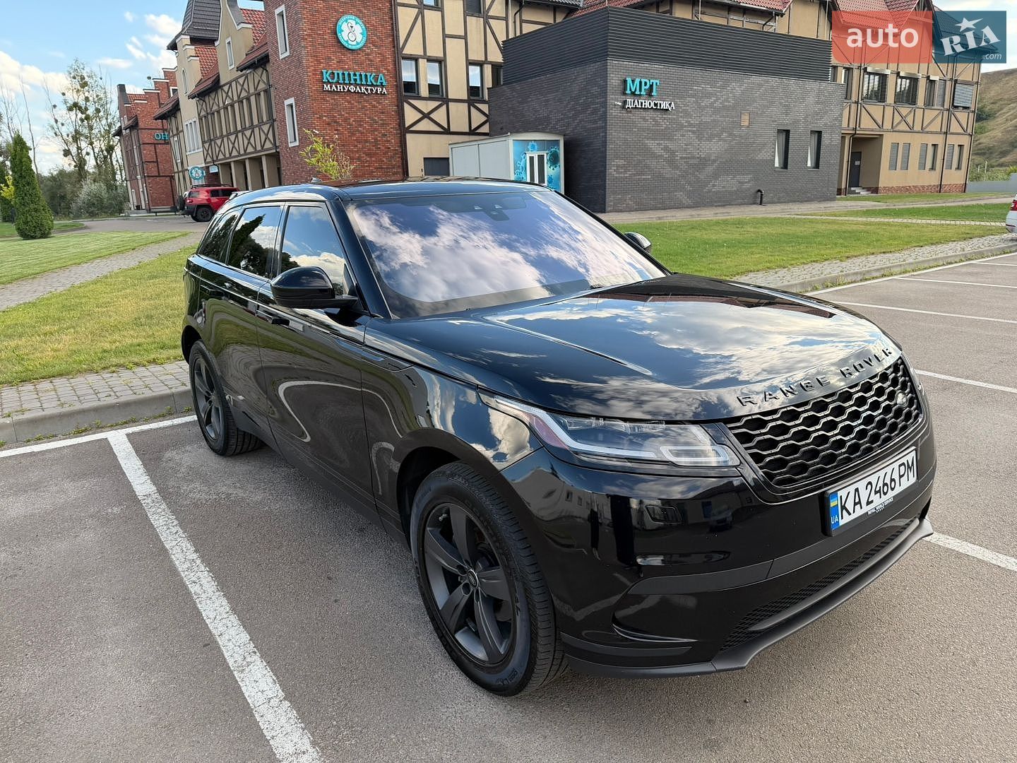 Land Rover Range Rover Velar 2018 VIN SALYB2RX5JA769994 фото оголошення 2 з 15