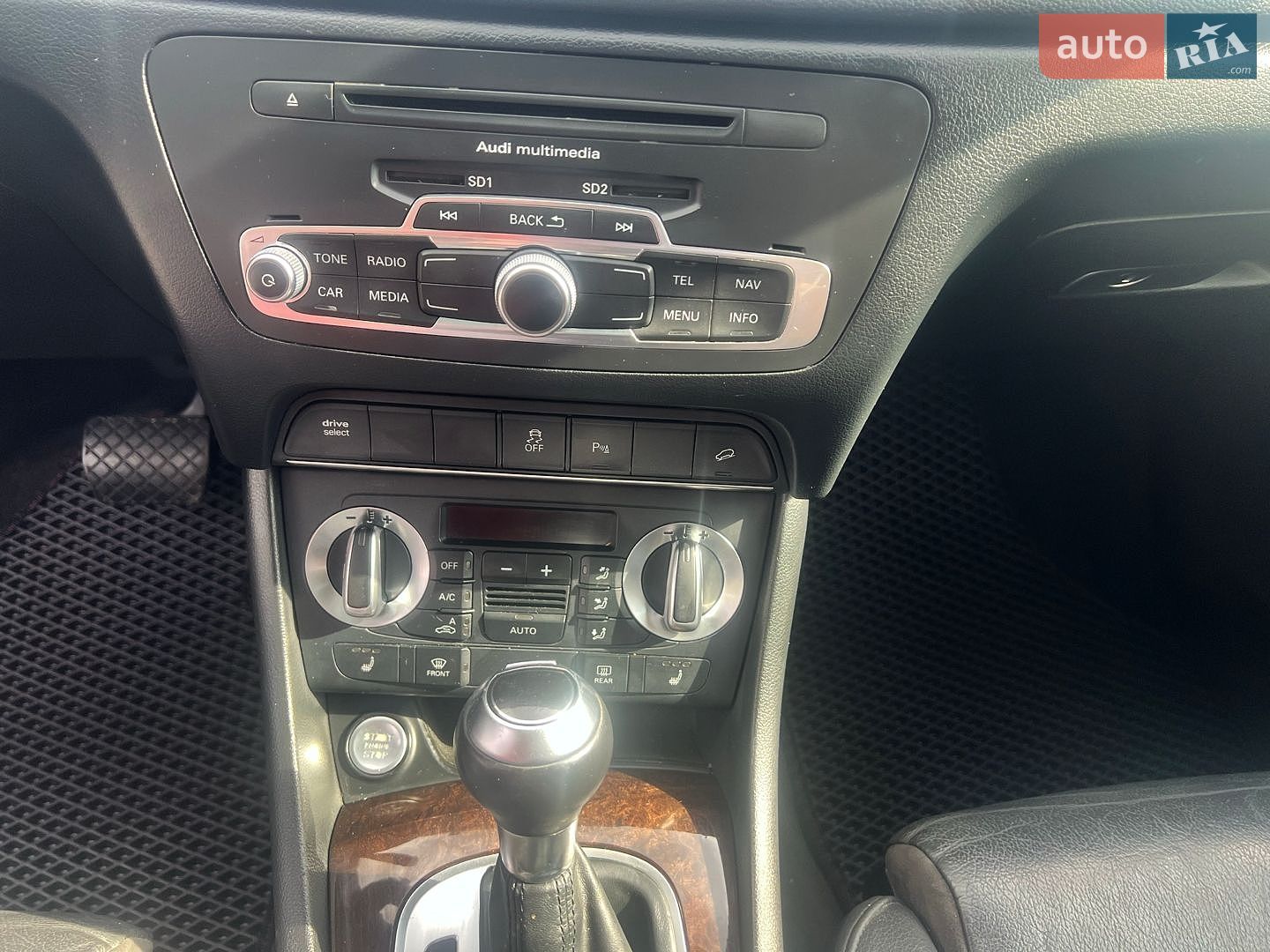 Audi Q3 2015 VIN WA1EFCFSXFR013738 фото оголошення 21 з 26