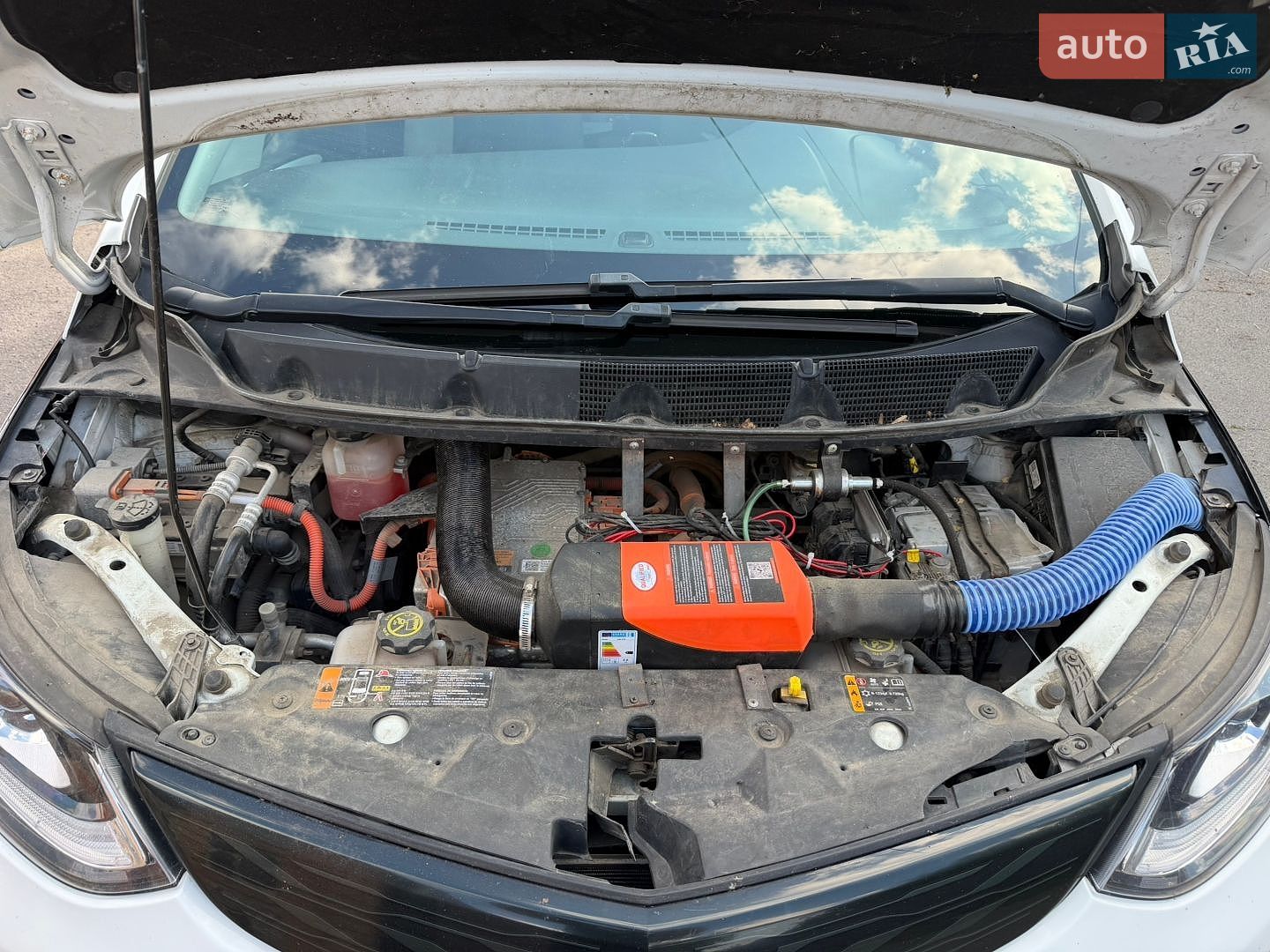 Chevrolet Bolt EV 2017 VIN 1G1FW6S03H4186252 фото оголошення 8 з 40