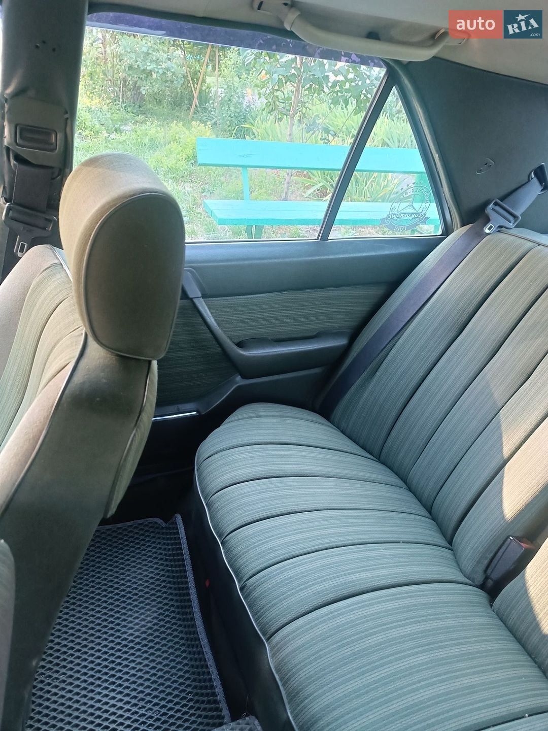 Mercedes-Benz E-Class 1985 VIN WDB1240201A057403 фото оголошення 4 з 8