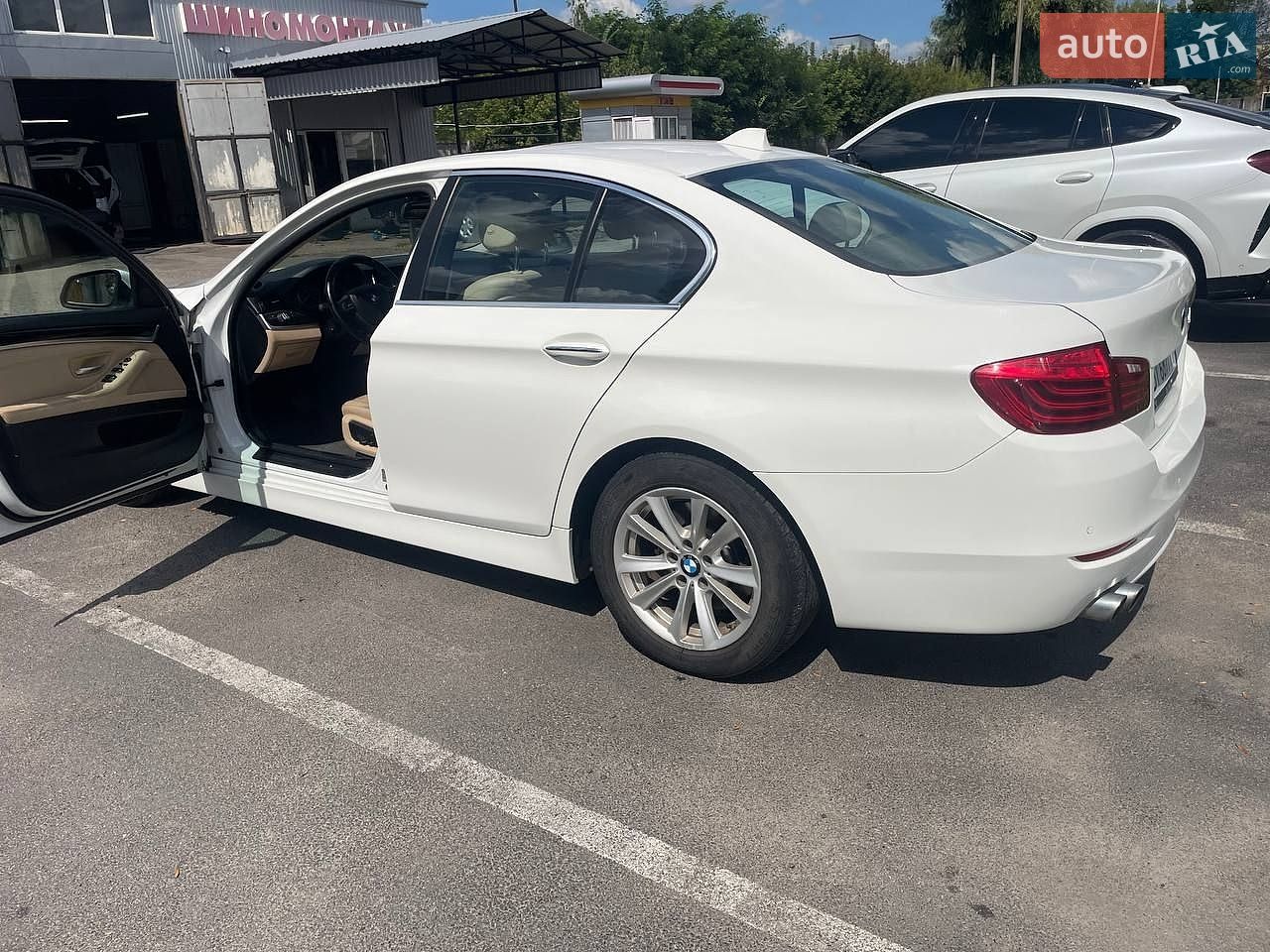 BMW 5 Series 2015 VIN WBA5A5C53GD526677 фото оголошення 11 з 16