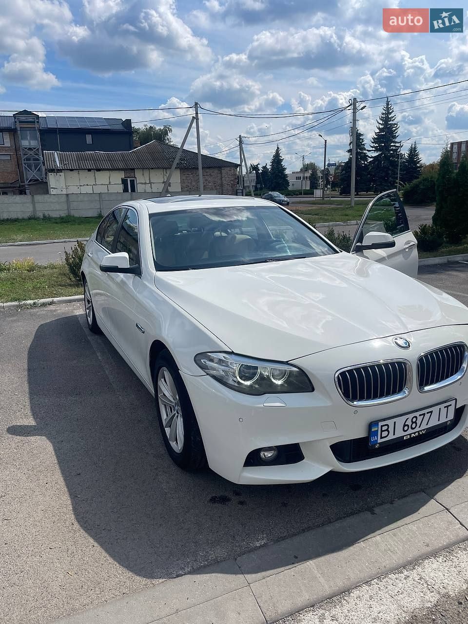 BMW 5 Series 2015 VIN WBA5A5C53GD526677 фото оголошення 13 з 16