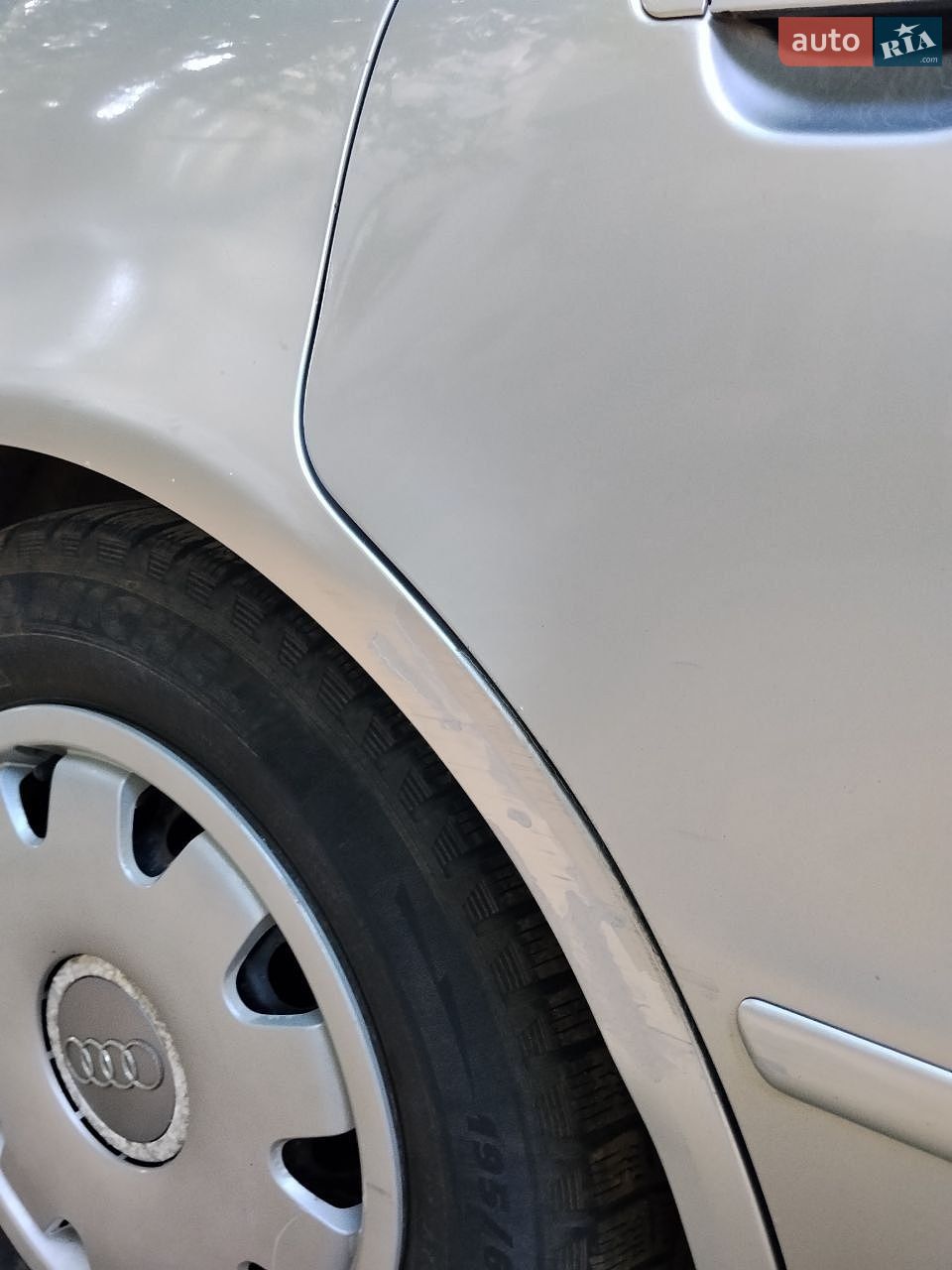 Audi A4 1998 VIN WAUZZZ8DZWA195889 фото оголошення 4 з 12