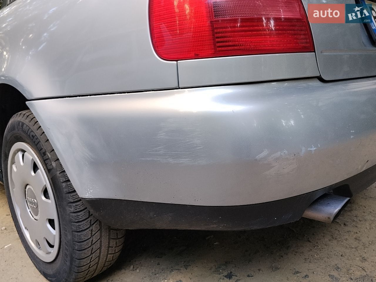 Audi A4 1998 VIN WAUZZZ8DZWA195889 фото оголошення 8 з 12