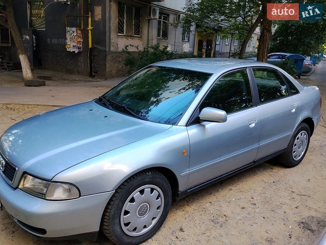 Audi A4 1998 VIN WAUZZZ8DZWA195889 фото оголошення 10 з 12