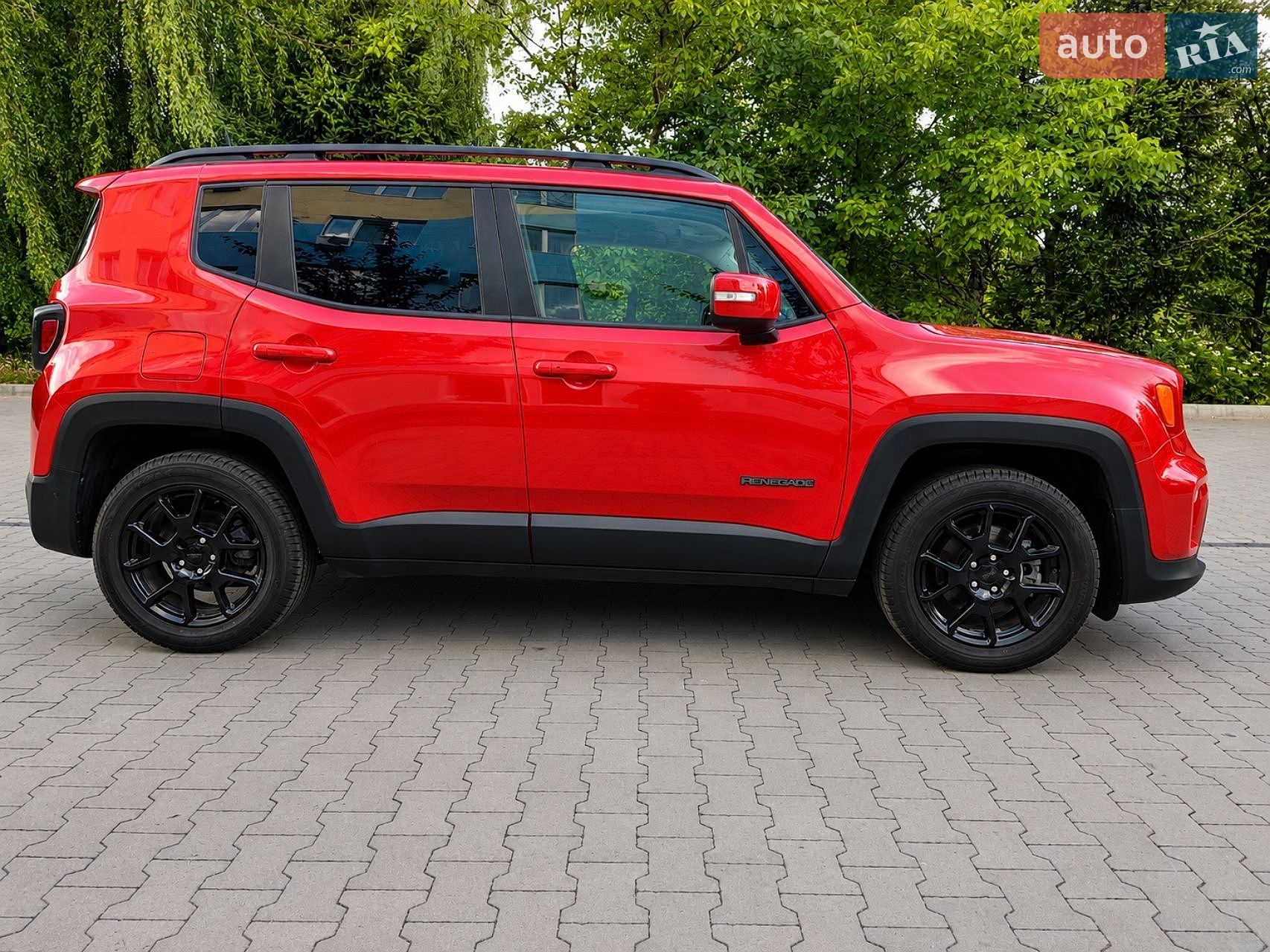 Jeep Renegade 2020 VIN ZACNJABB8LPL41102 фото оголошення 4 з 23