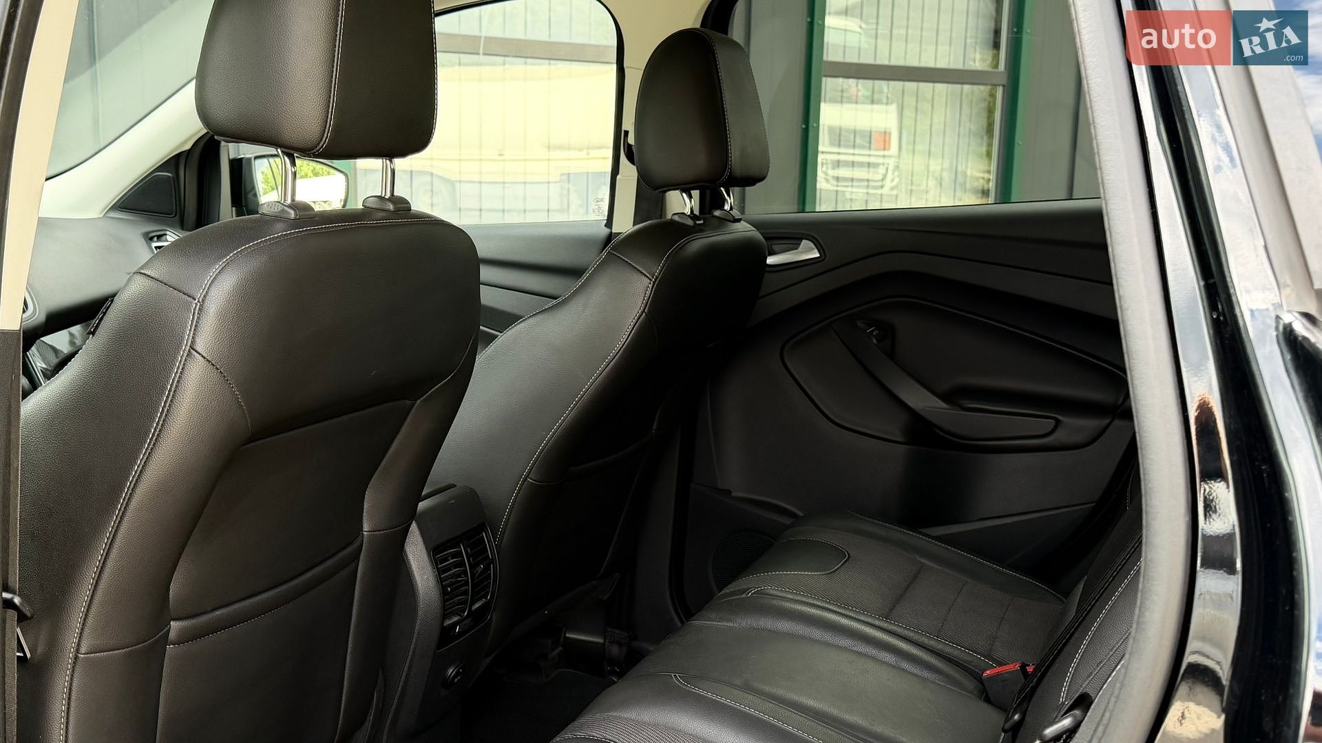 Ford Kuga 2016 VIN WF0AXXWPMAGE19568 фото оголошення 10 з 16