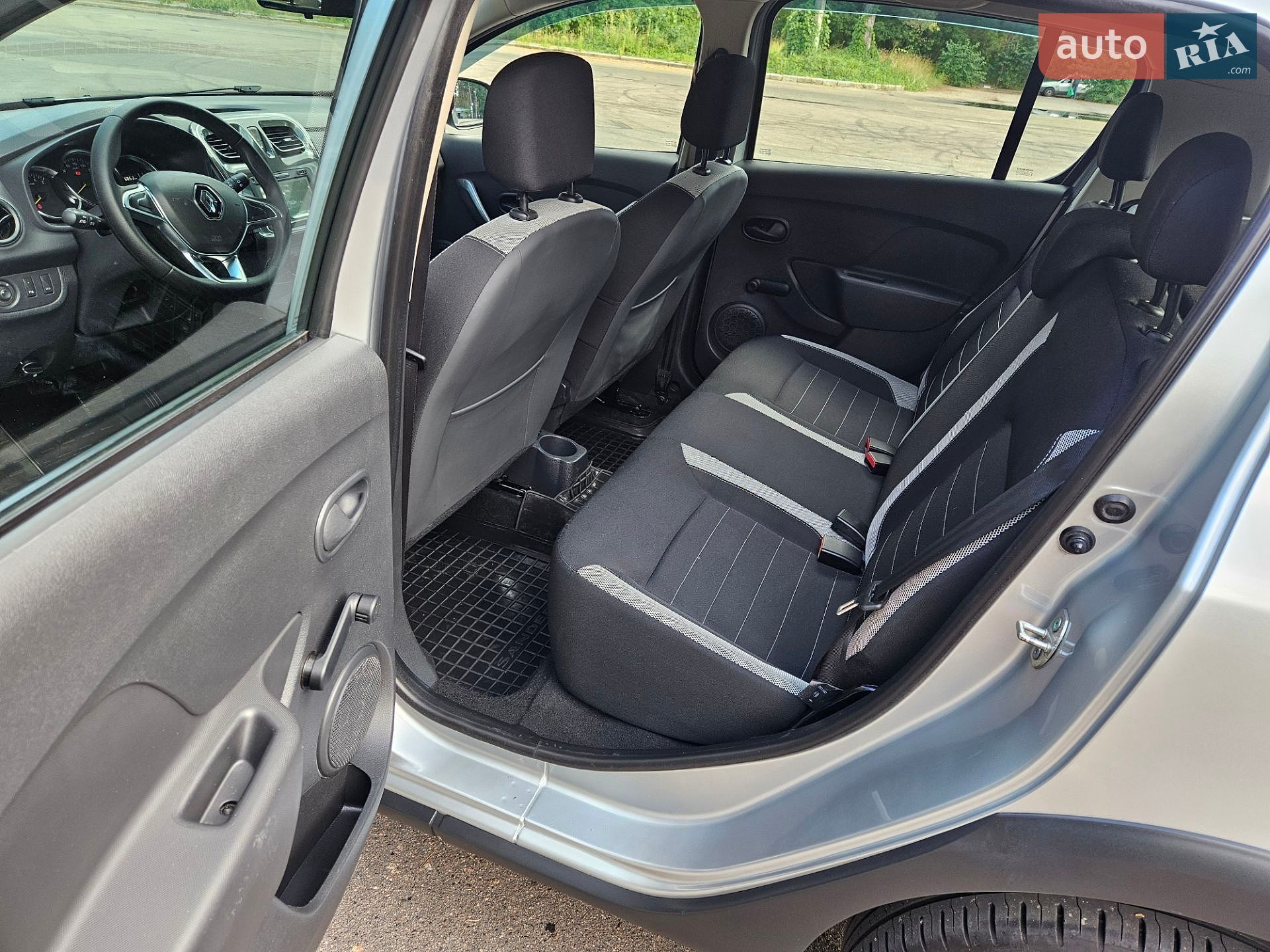 Renault Sandero StepWay 2019 VIN VF15SRA1A63199283 фото оголошення 23 з 28