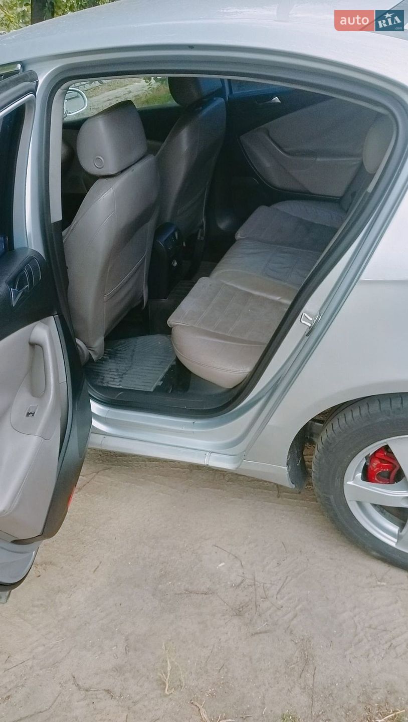 Volkswagen Passat 2005 VIN WVWZZZ3CZ6E002410 фото оголошення 6 з 10