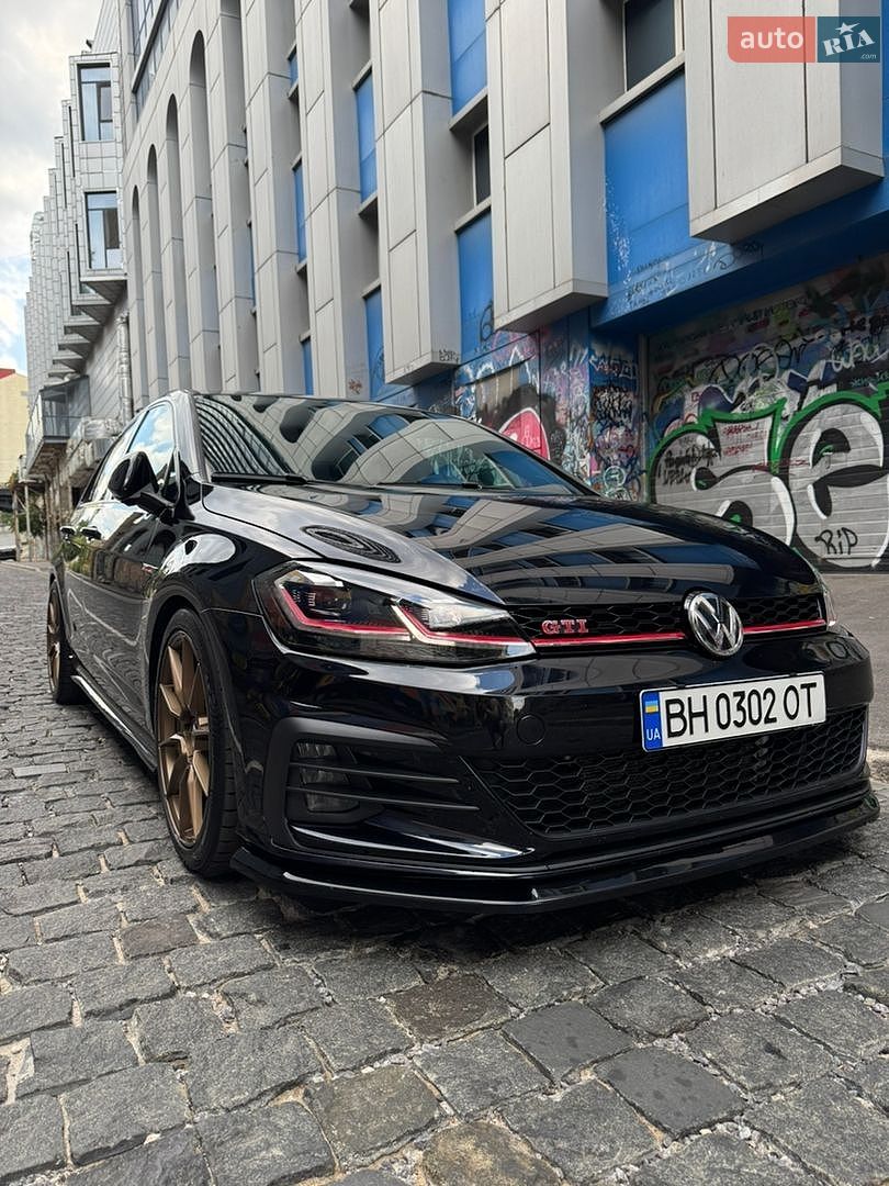 Volkswagen Golf GTI 2019 VIN 3VW6T7AUXKM037081 фото оголошення 10 з 16