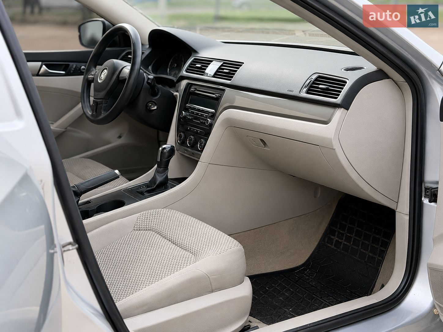 Volkswagen Passat 2012 VIN 1VWAH7A30DC043981 фото оголошення 7 з 9