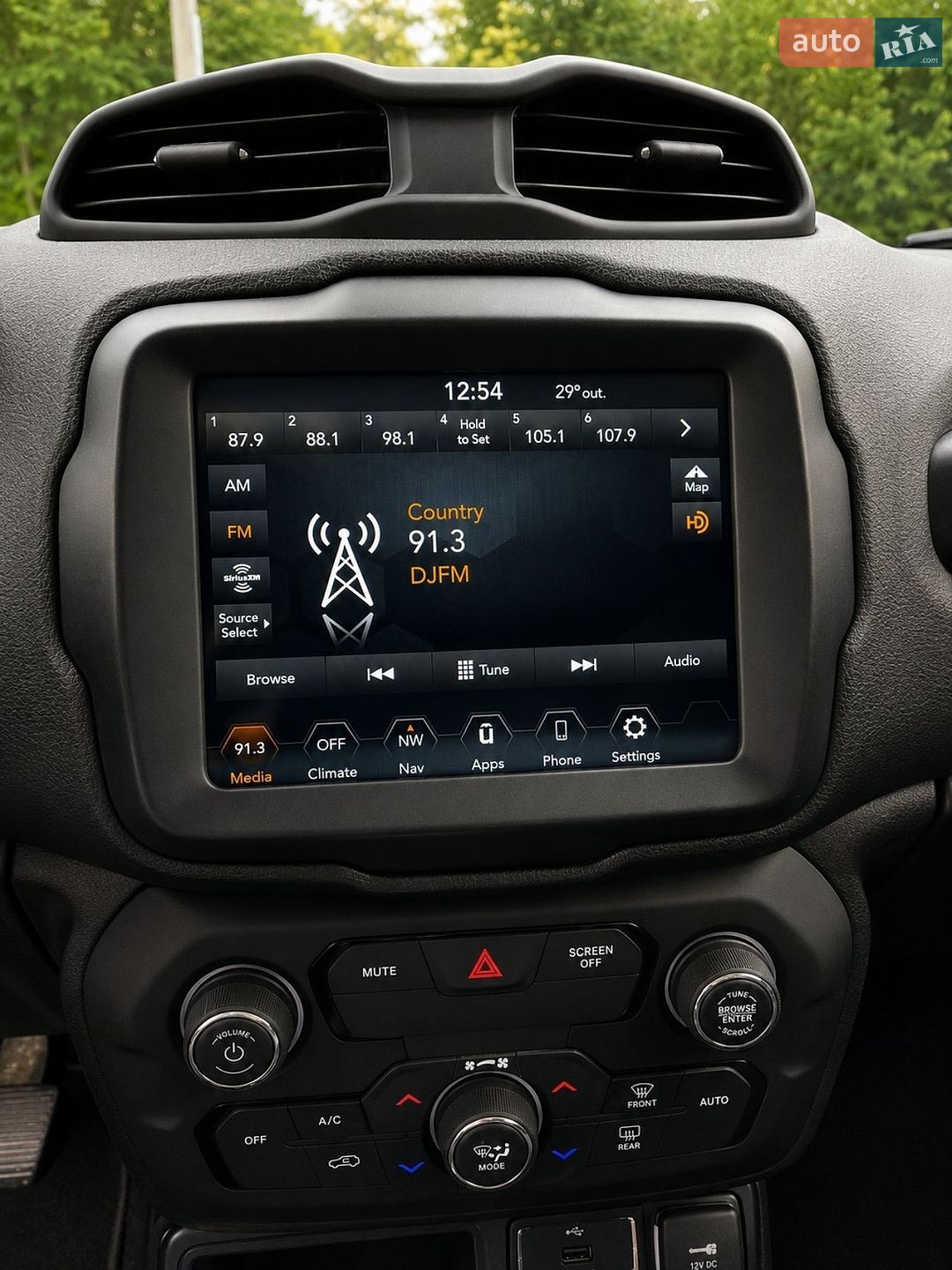 Jeep Renegade 2020 VIN ZACNJABB8LPL41102 фото оголошення 21 з 23