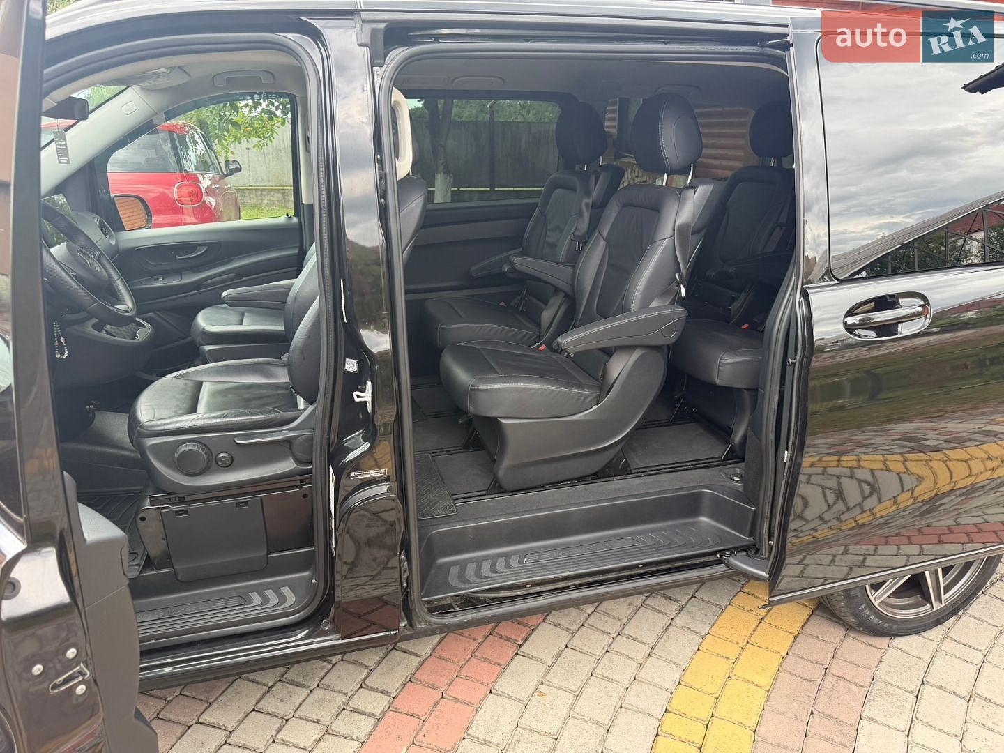 Mercedes-Benz Metris 2017 VIN WD4PG2EE9H3291740 фото оголошення 8 з 18