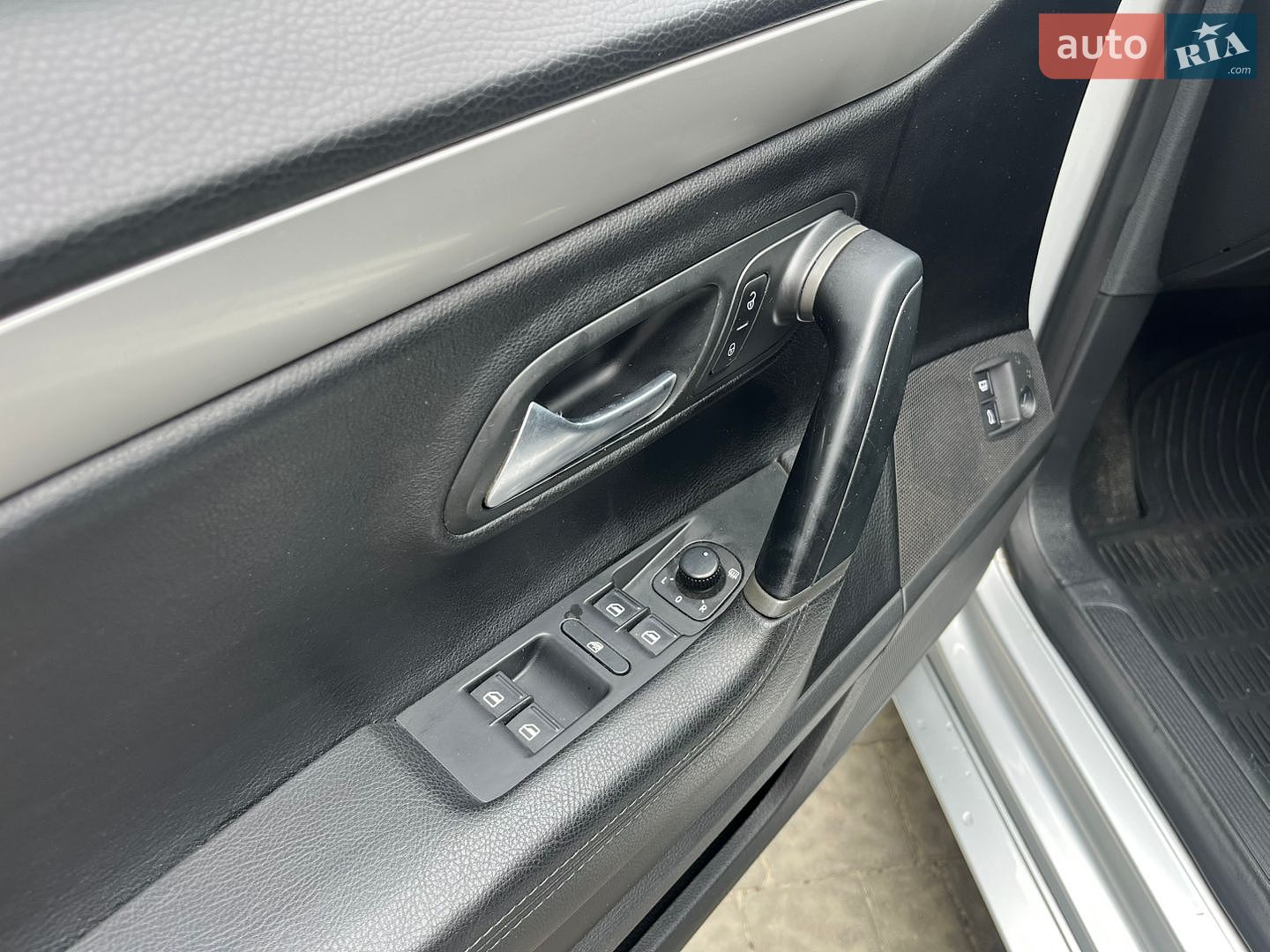 Volkswagen CC / Passat CC 2009 VIN WVWML7AN8AE501783 фото оголошення 20 з 39
