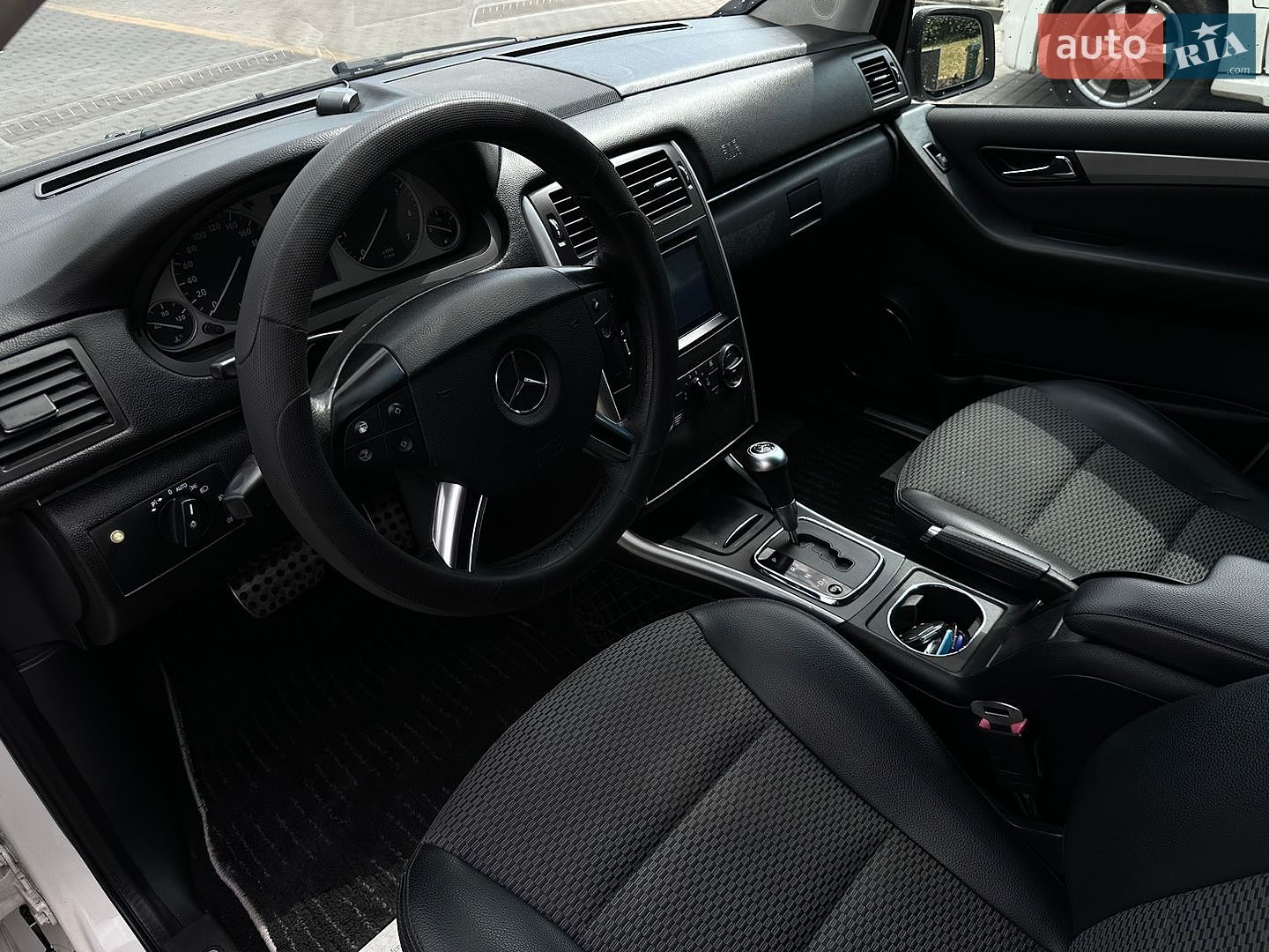 Mercedes-Benz B-Class 2010 VIN WDD2452322J582485 фото оголошення 15 з 30
