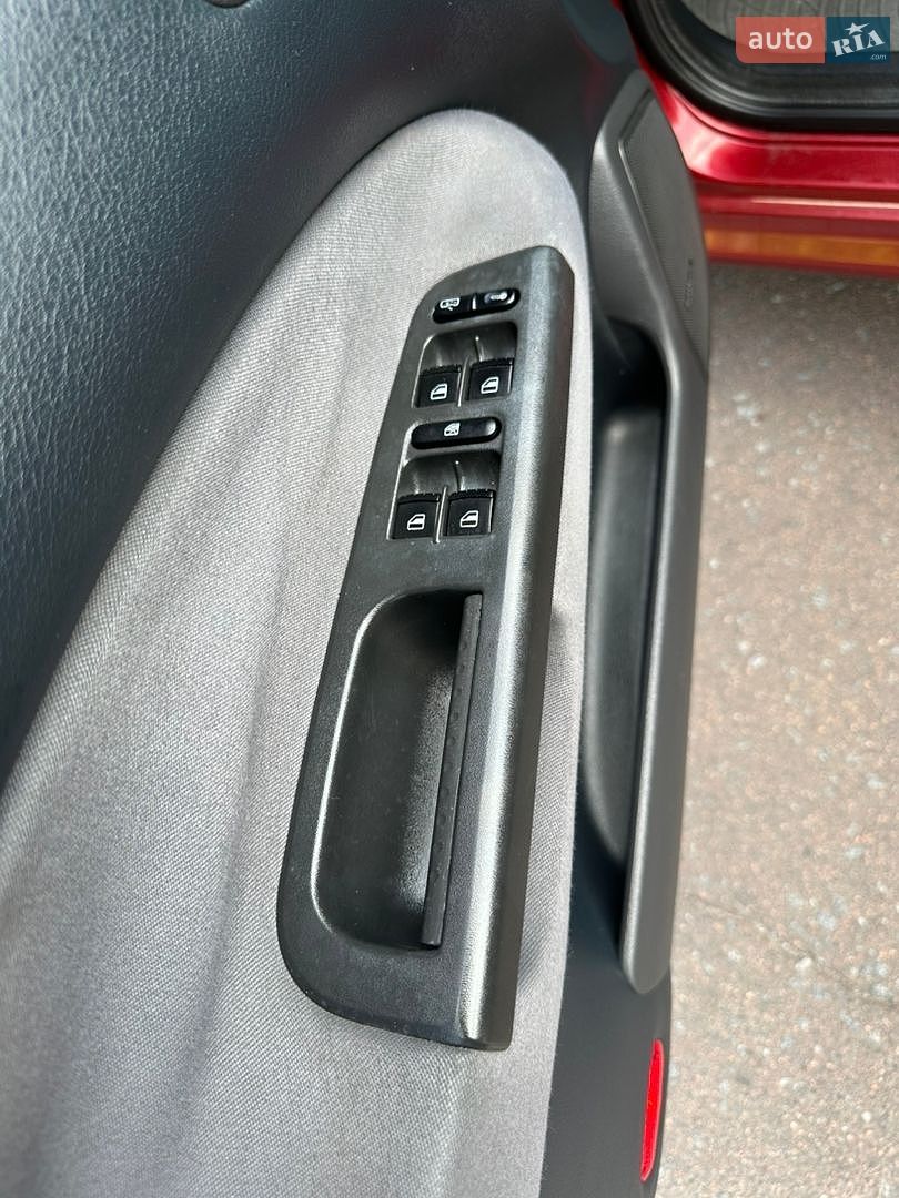 Skoda Octavia 2006 VIN TMBDK41U06B064900 фото оголошення 12 з 16