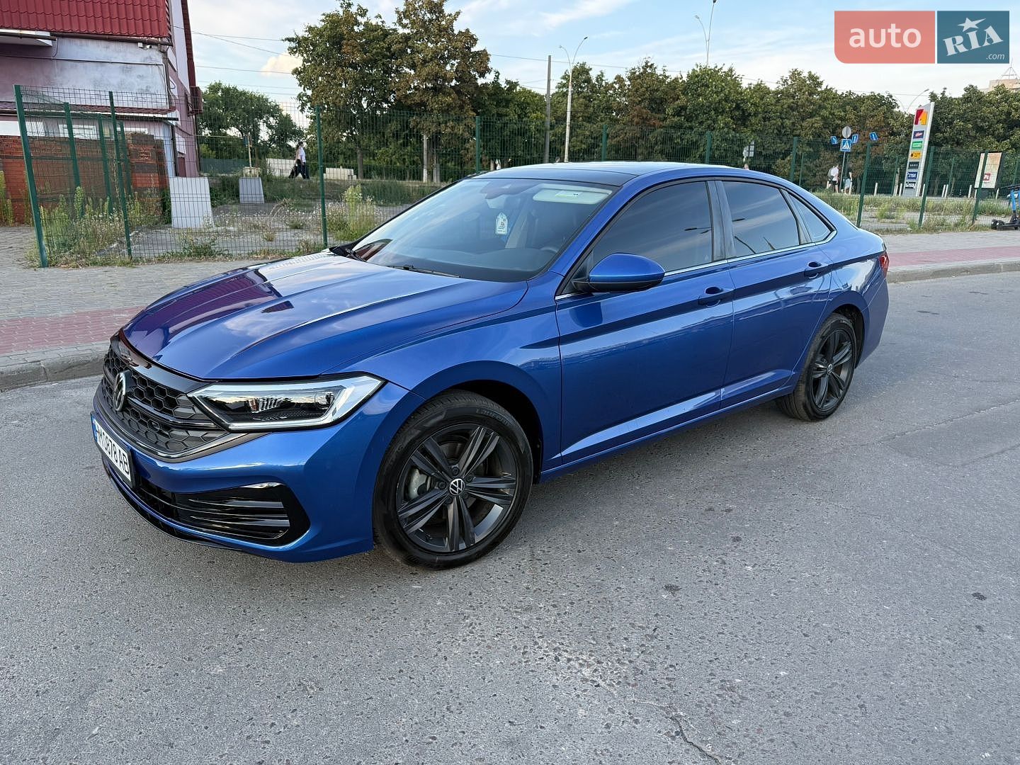 Volkswagen Jetta 2022 VIN 3VW7M7BU9NM013391 фото оголошення 2 з 22