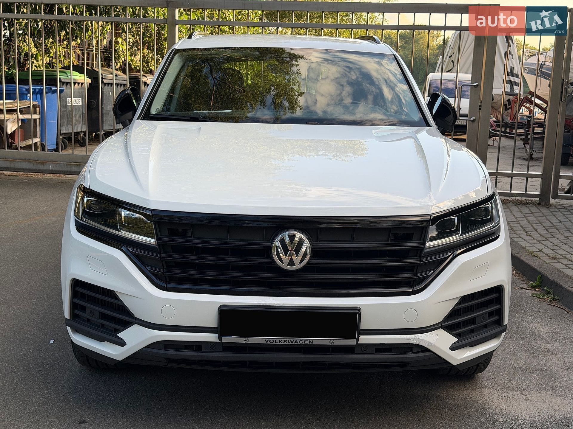 Volkswagen Touareg 2019 VIN WVGZZZCRZLD008985 фото оголошення 5 з 30