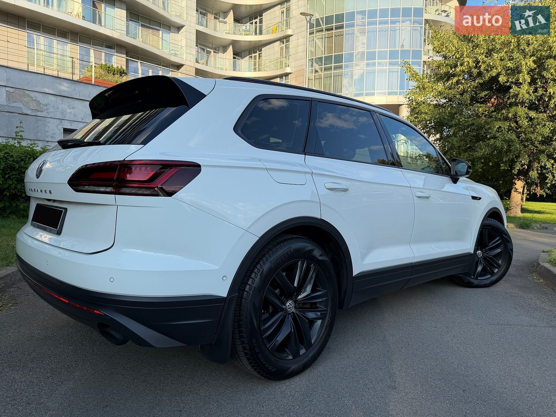 Volkswagen Touareg 2019 VIN WVGZZZCRZLD008985 фото оголошення 6 з 30