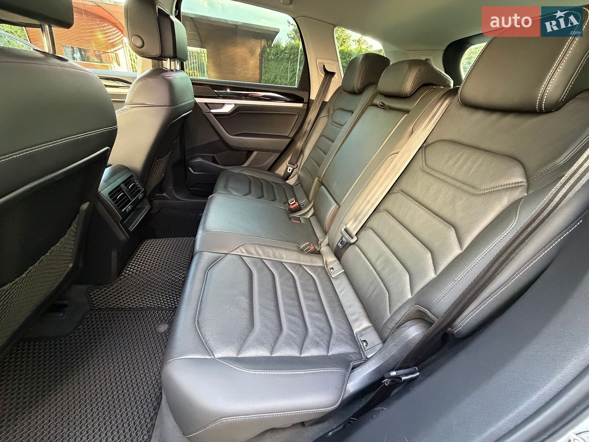 Volkswagen Touareg 2019 VIN WVGZZZCRZLD008985 фото оголошення 24 з 30