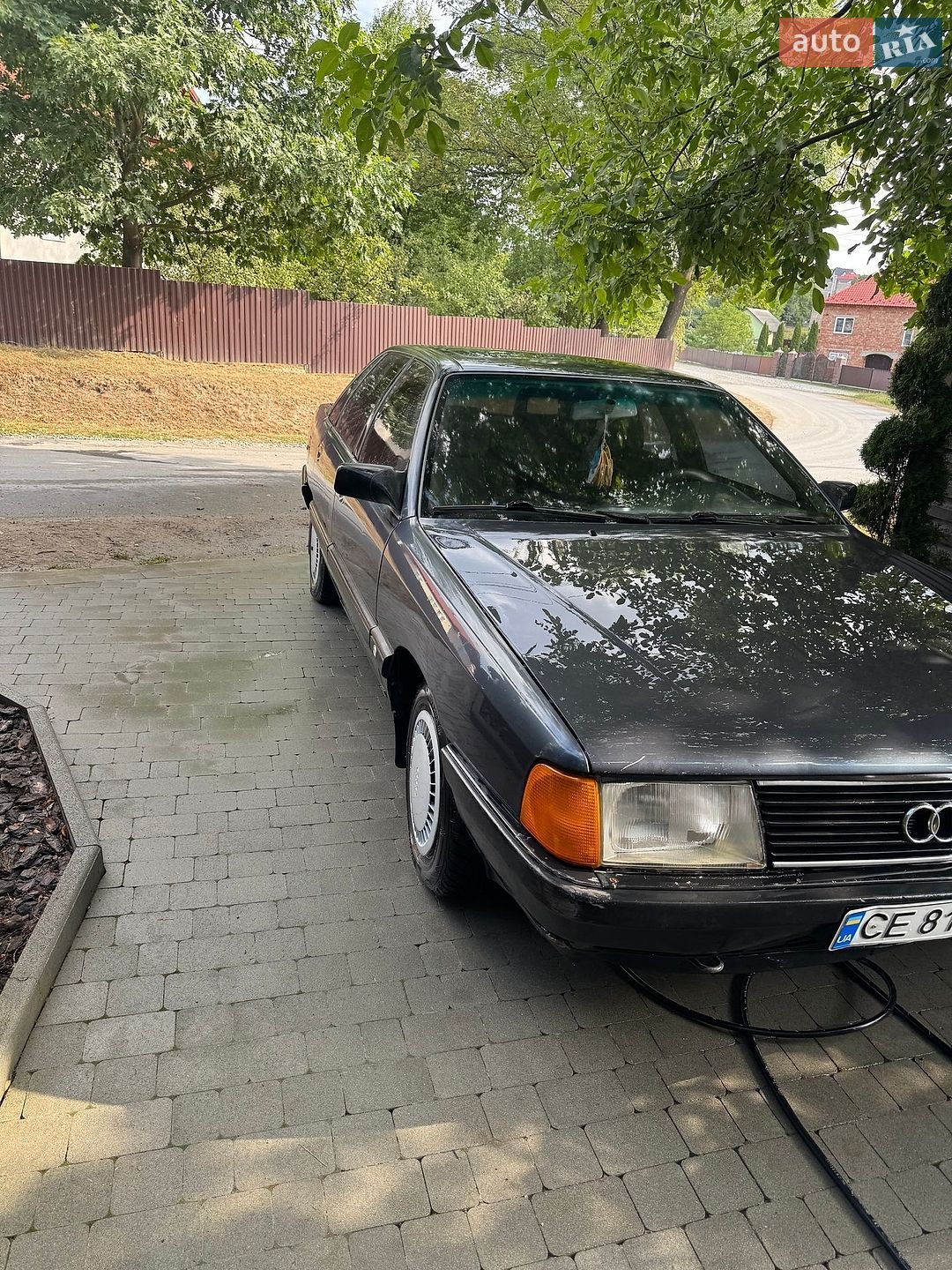 Audi 100 1989 VIN WAUZZZ44ZKN041703 фото оголошення 2 з 11