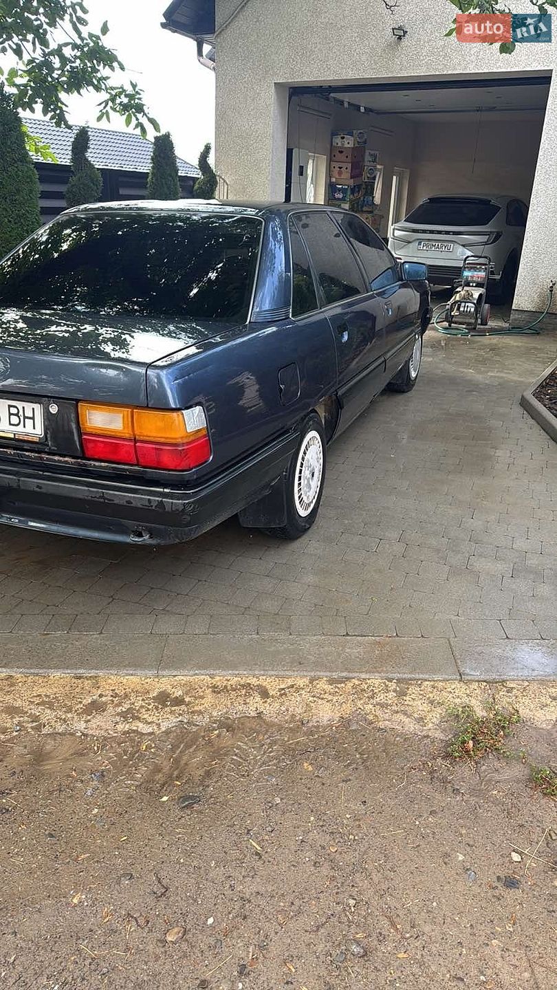 Audi 100 1989 VIN WAUZZZ44ZKN041703 фото оголошення 8 з 11