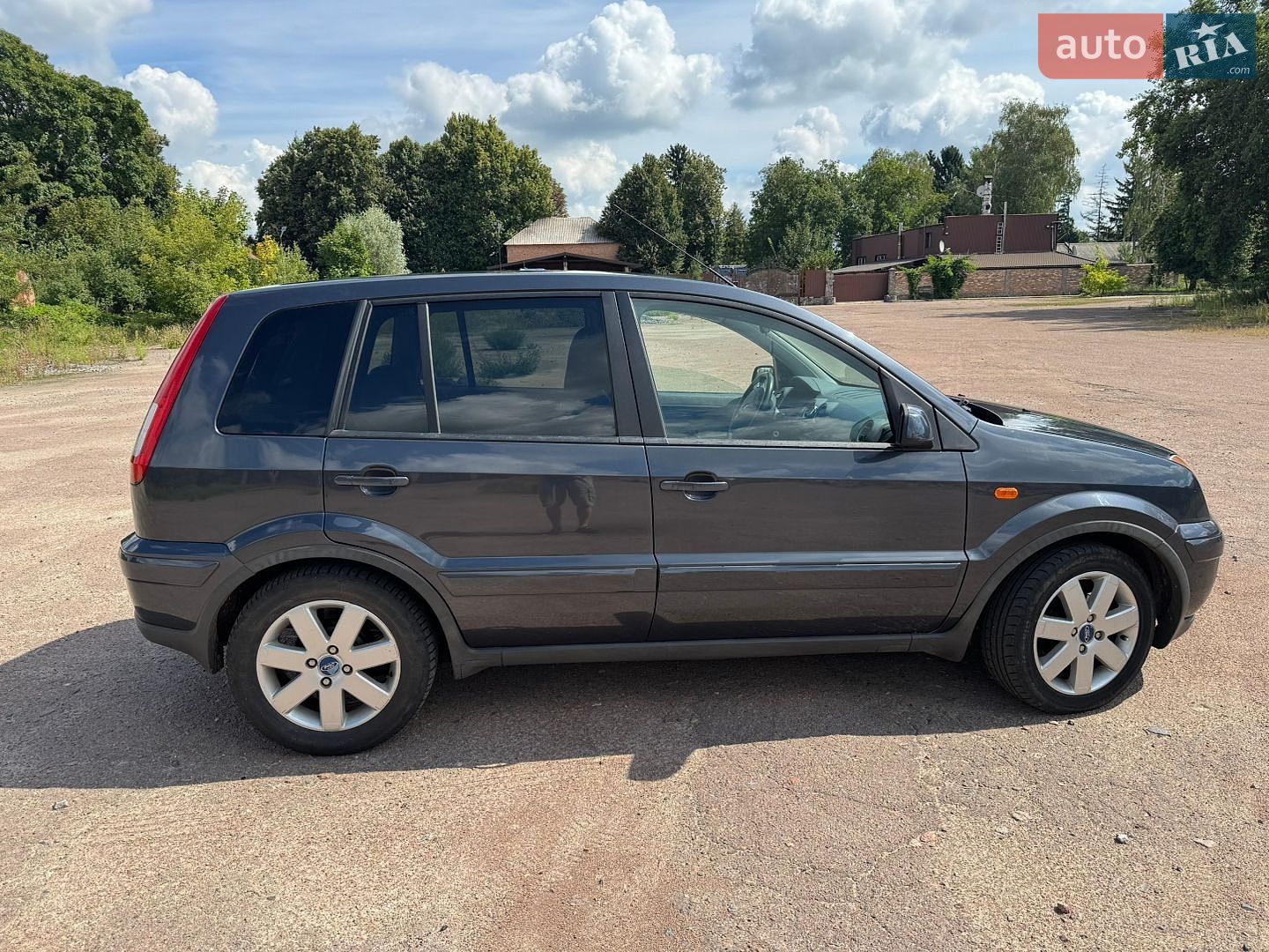 Ford Fusion 2007 VIN WF0UXXGAJU7L05431 фото оголошення 8 з 14
