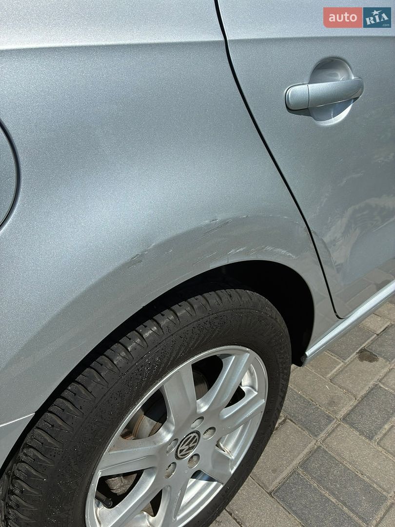 Volkswagen Polo 2018 VIN XW8ZZZ61ZJG055275 фото оголошення 6 з 22
