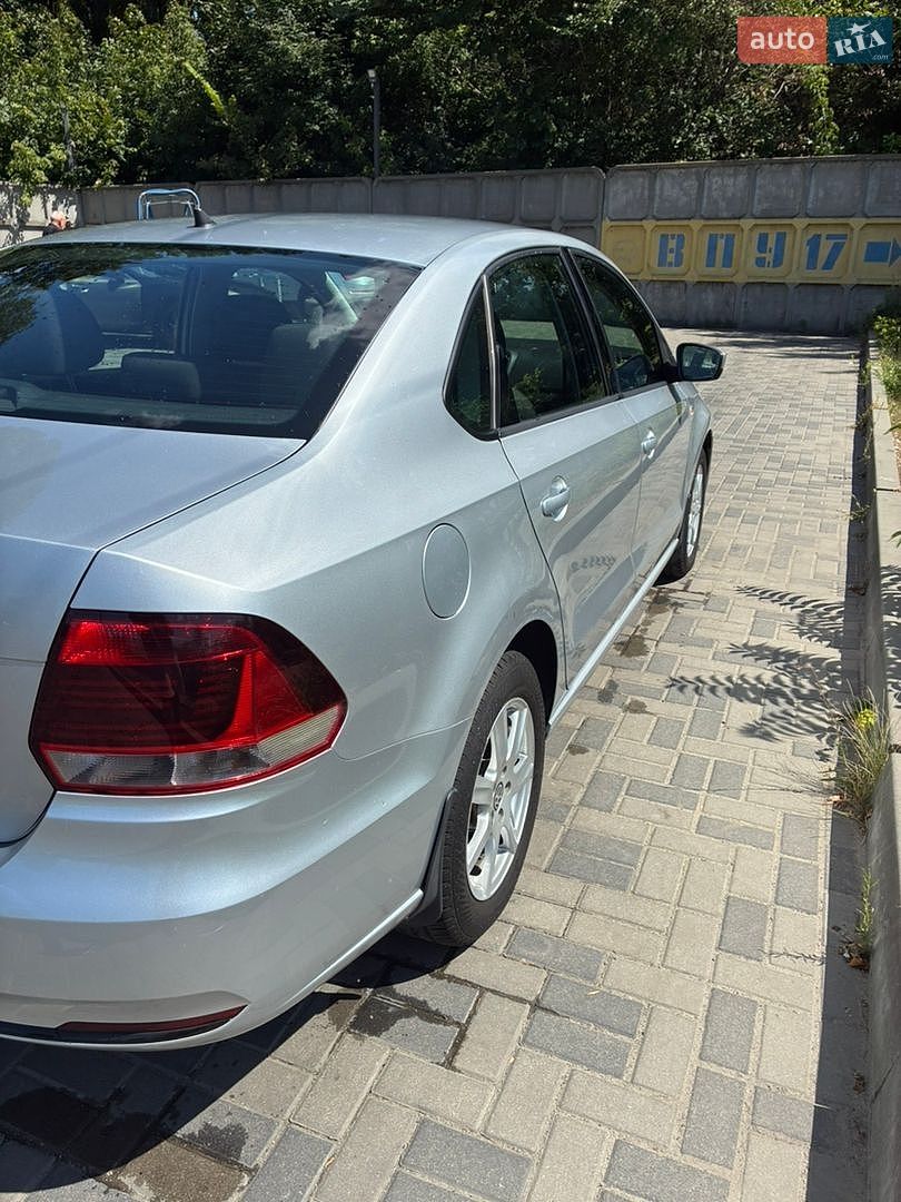 Volkswagen Polo 2018 VIN XW8ZZZ61ZJG055275 фото оголошення 5 з 22