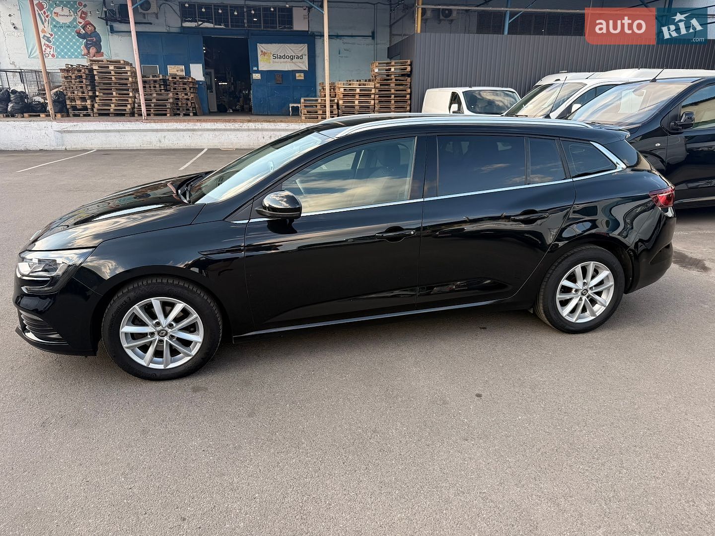 Renault Megane 2019 VIN VF1RFB00563324116 фото оголошення 7 з 52
