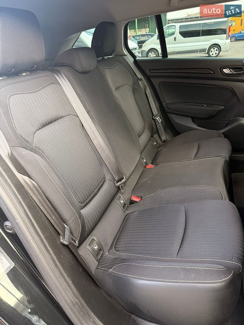 Renault Megane 2019 VIN VF1RFB00563324116 фото оголошення 17 з 52