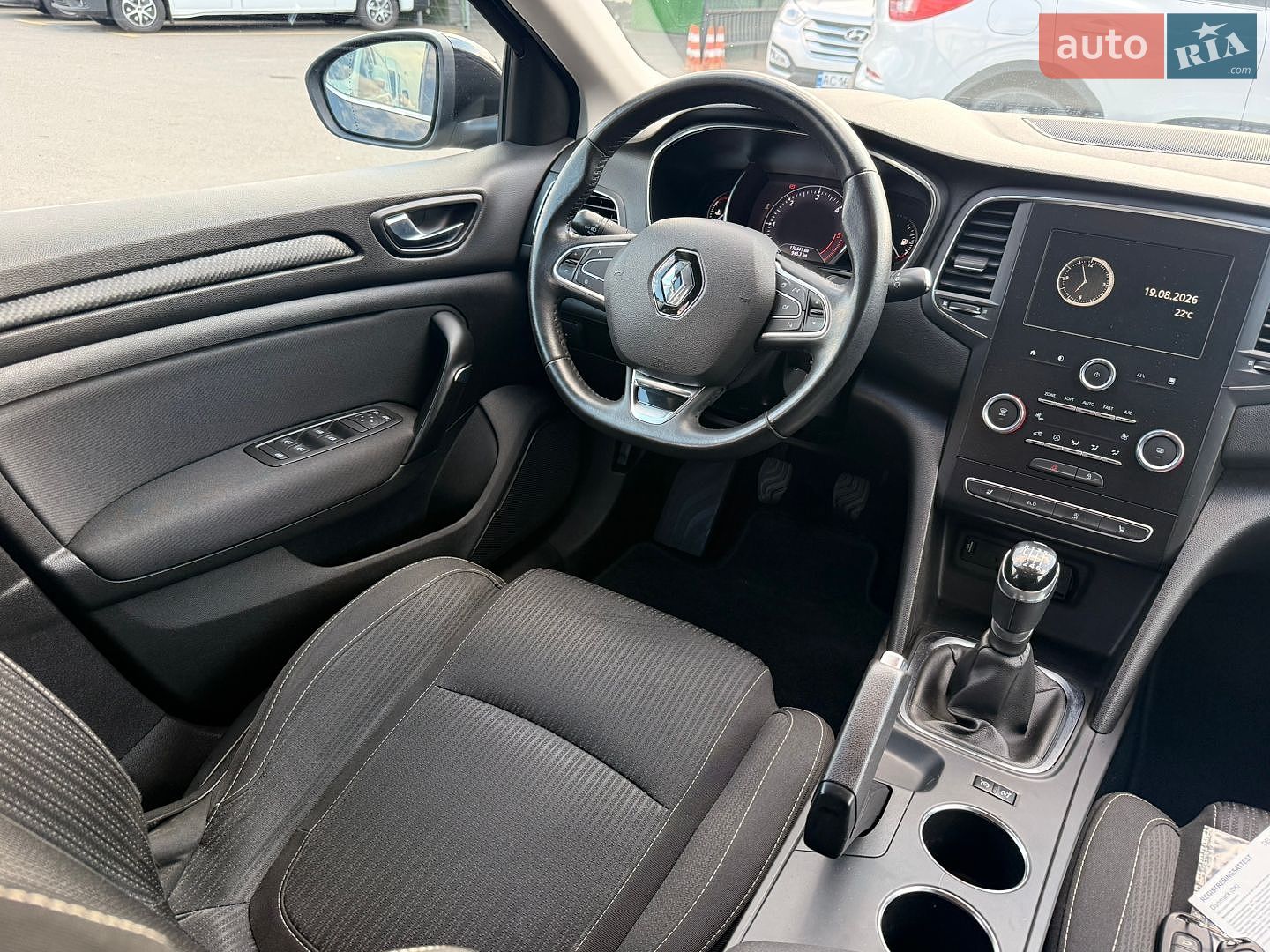 Renault Megane 2019 VIN VF1RFB00563324116 фото оголошення 39 з 52