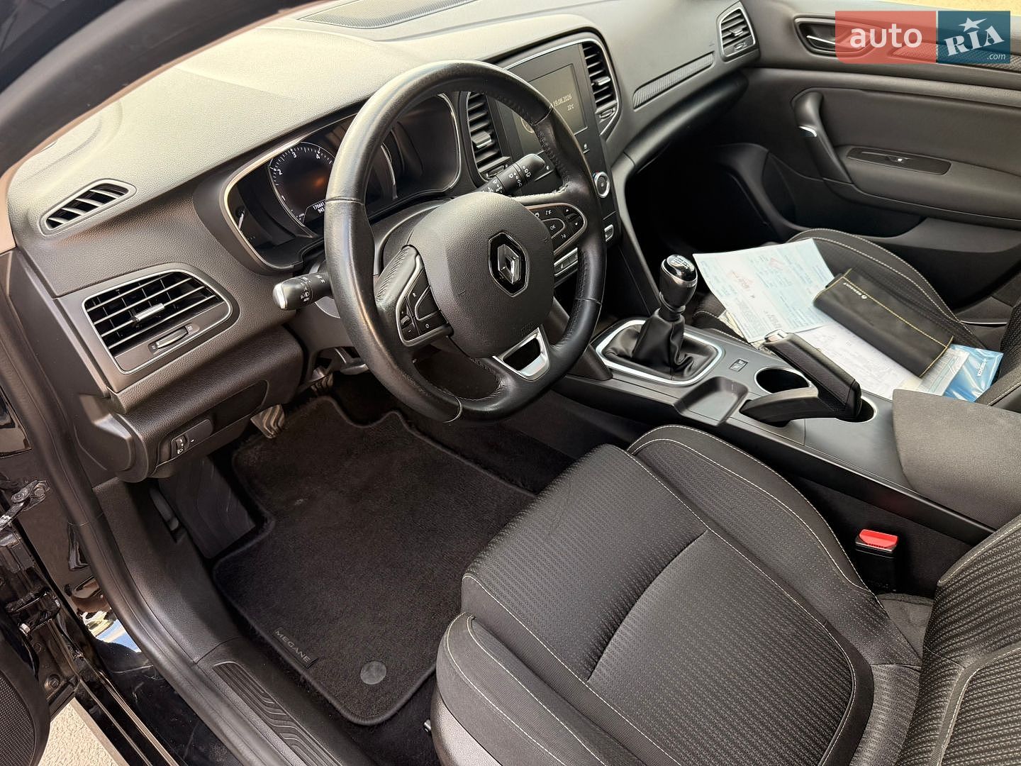 Renault Megane 2019 VIN VF1RFB00563324116 фото оголошення 31 з 52
