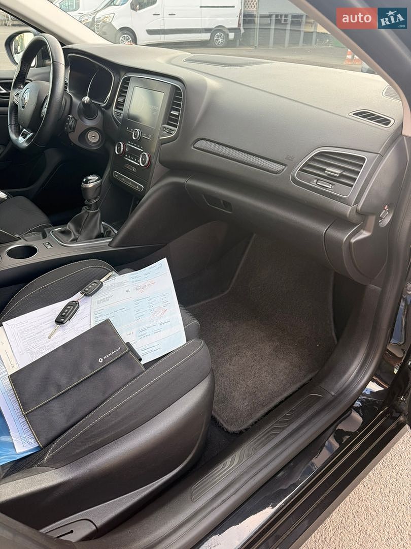 Renault Megane 2019 VIN VF1RFB00563324116 фото оголошення 41 з 52