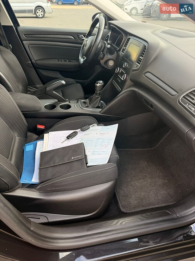 Renault Megane 2019 VIN VF1RFB00563324116 фото оголошення 42 з 52