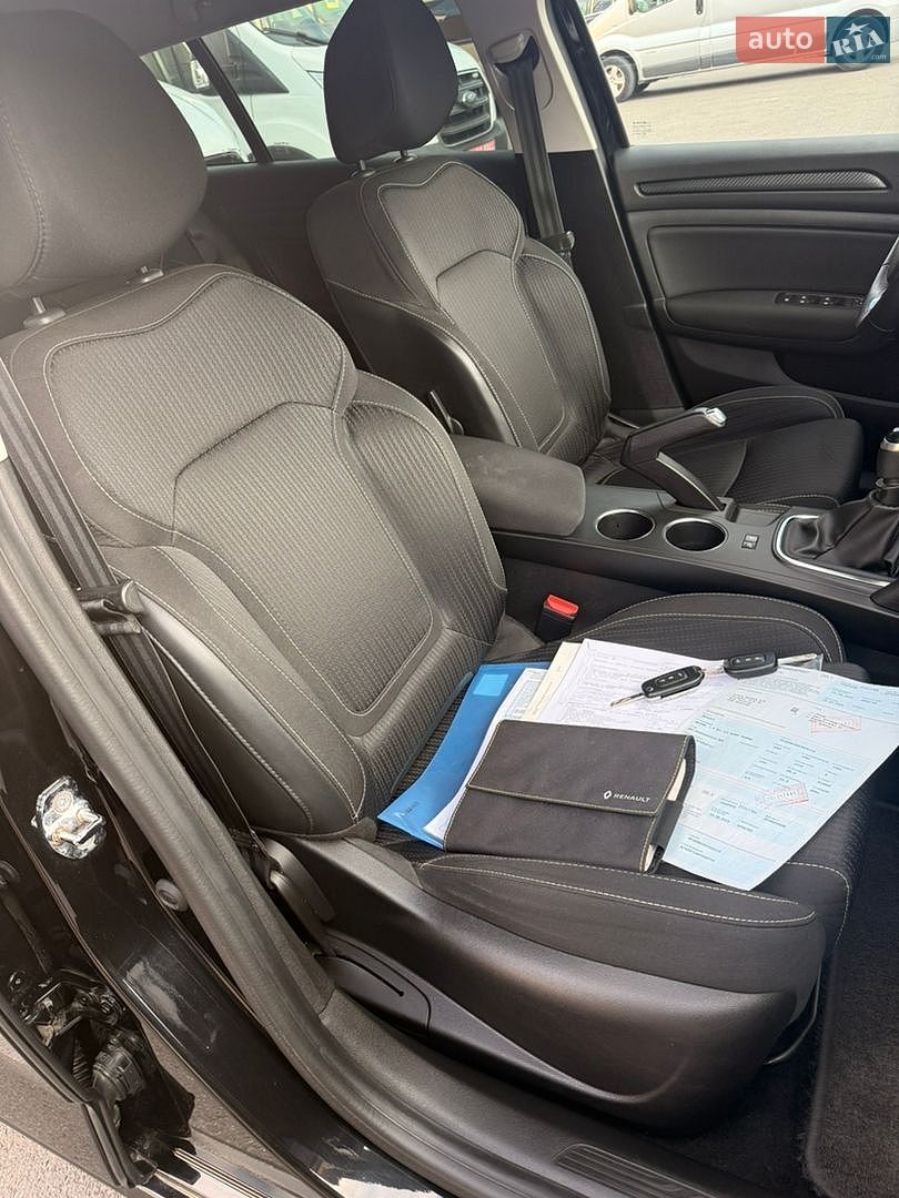 Renault Megane 2019 VIN VF1RFB00563324116 фото оголошення 43 з 52