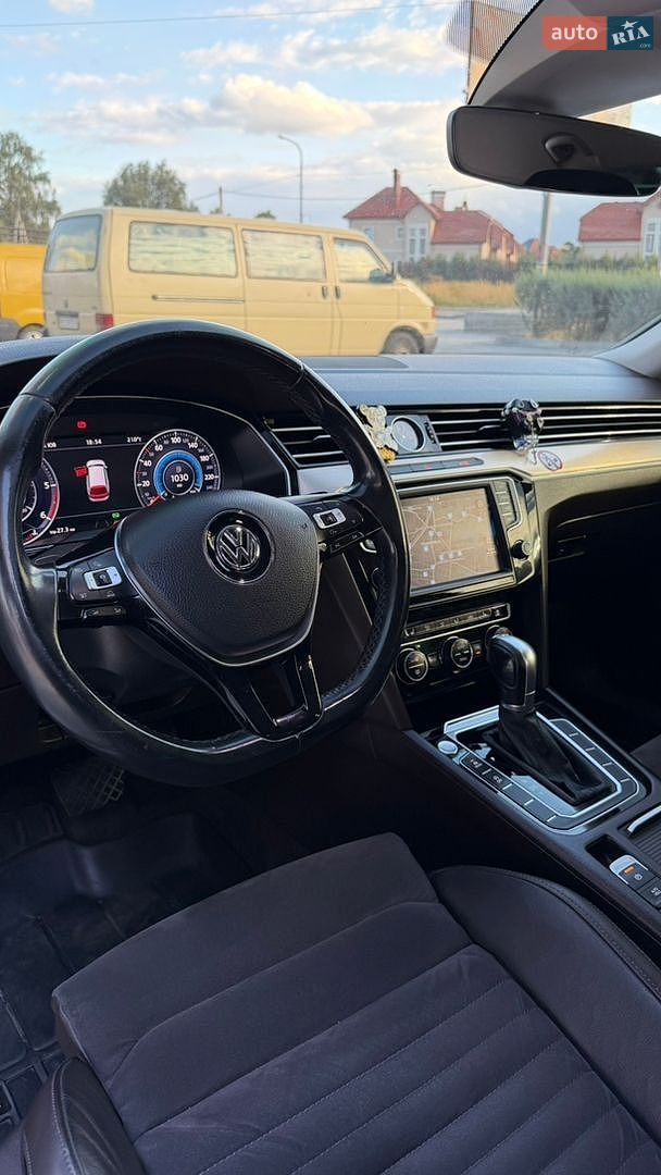 Volkswagen Passat 2015 VIN WVWZZZ3CZGE112483 фото оголошення 12 з 30