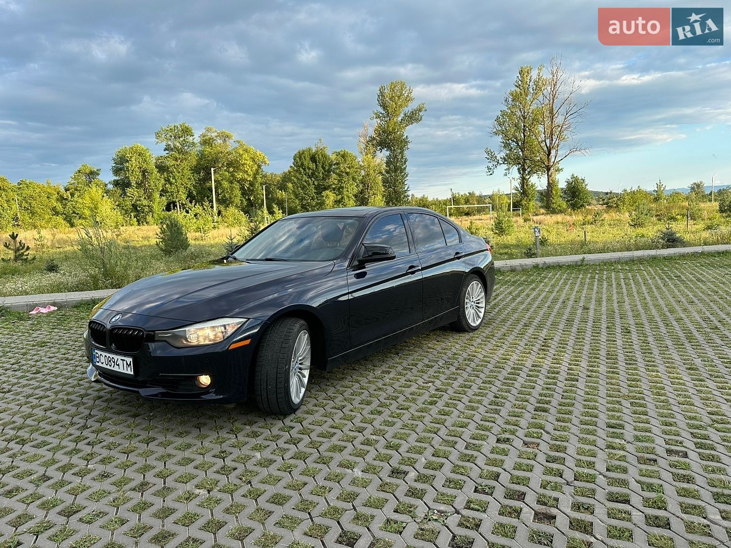 BMW 3 Series 2015 VIN WBA3B5G59FNS20610 фото оголошення 11 з 28