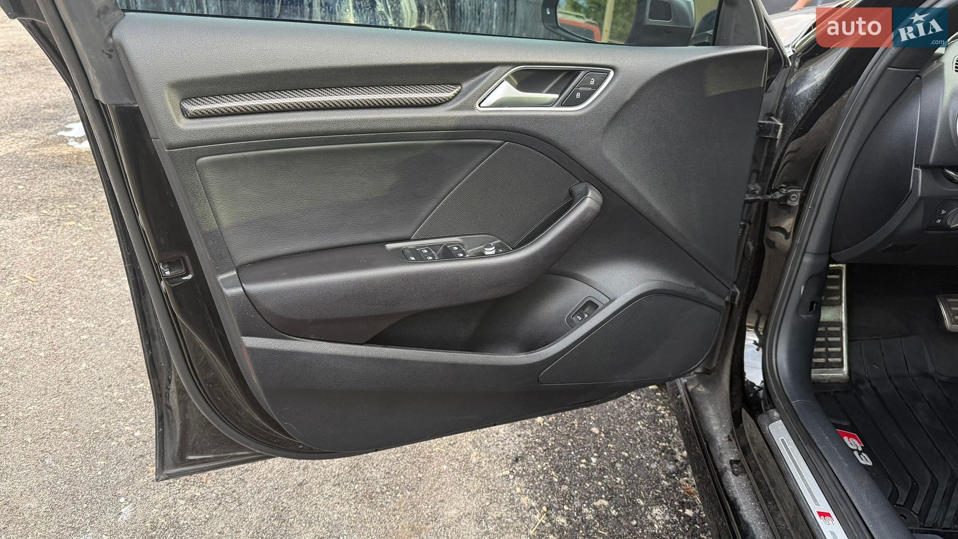 Audi S3 2019 VIN WAUB1GFF4LA004588 фото оголошення 13 з 19
