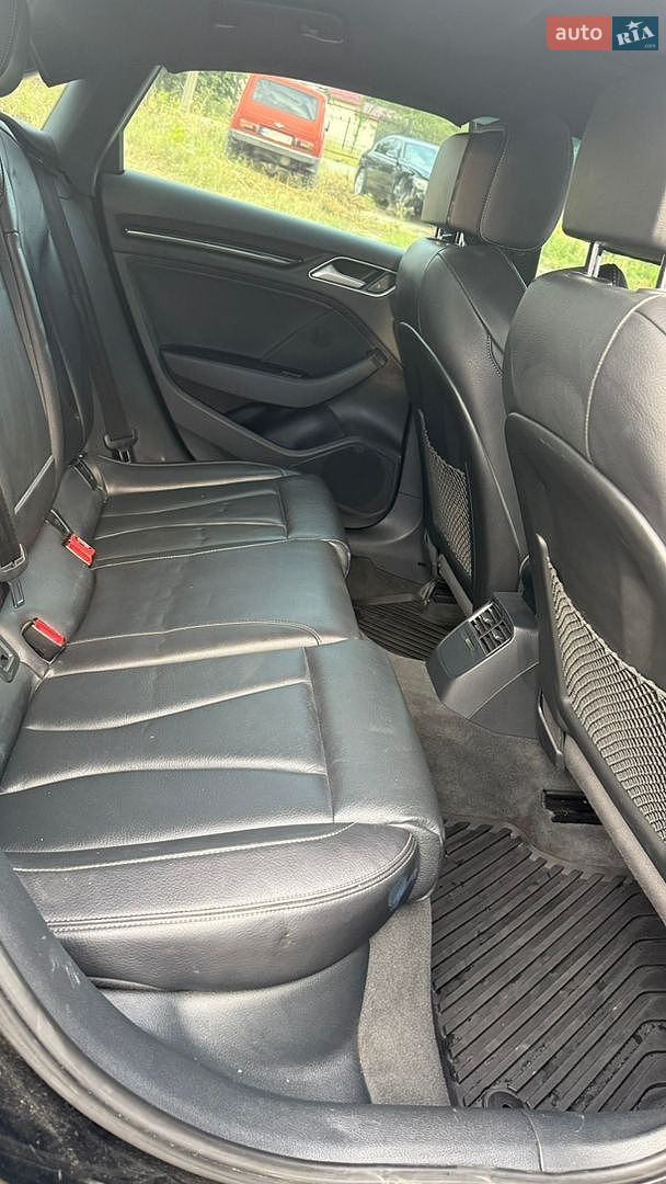 Audi S3 2019 VIN WAUB1GFF4LA004588 фото оголошення 16 з 19