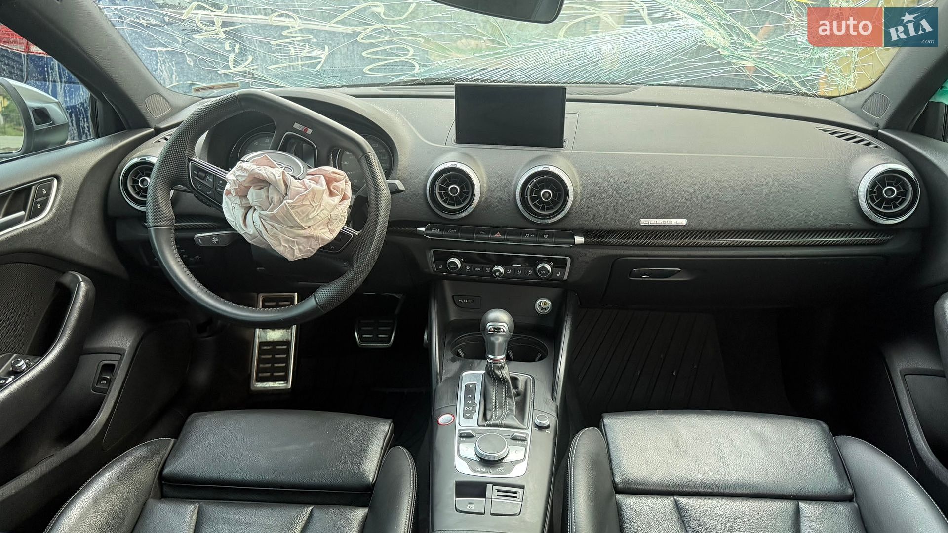 Audi S3 2019 VIN WAUB1GFF4LA004588 фото оголошення 17 з 19