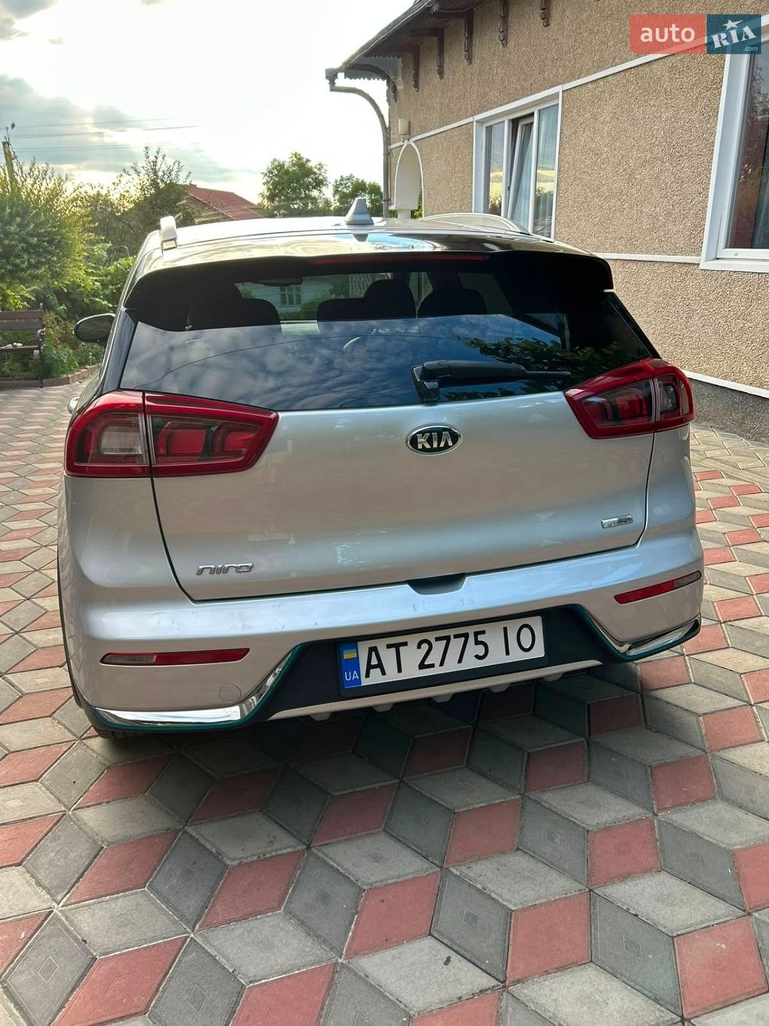 Kia Niro 2018 VIN KNDCD3LD9K5236668 фото оголошення 8 з 16